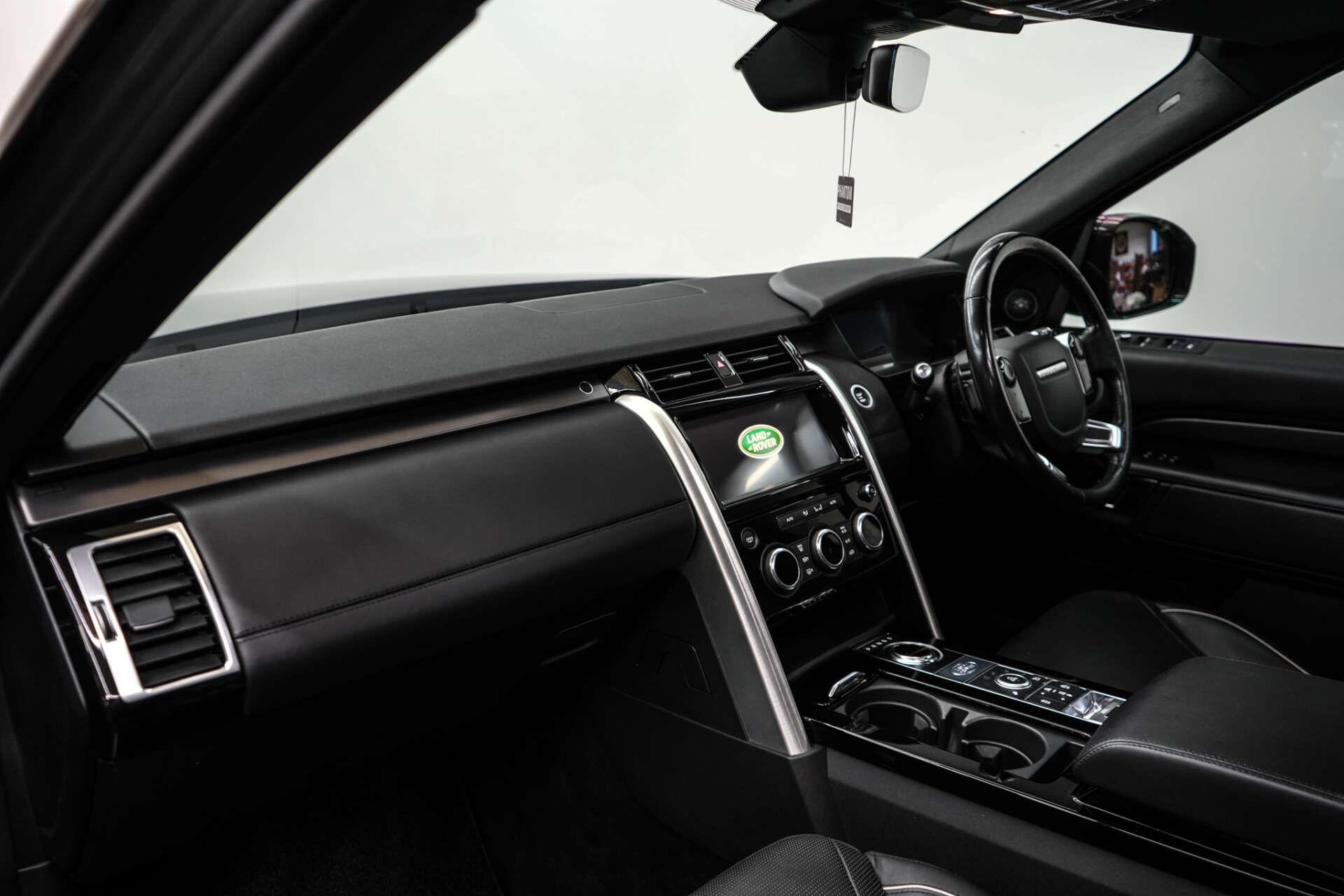 Land Rover Discovery view 20