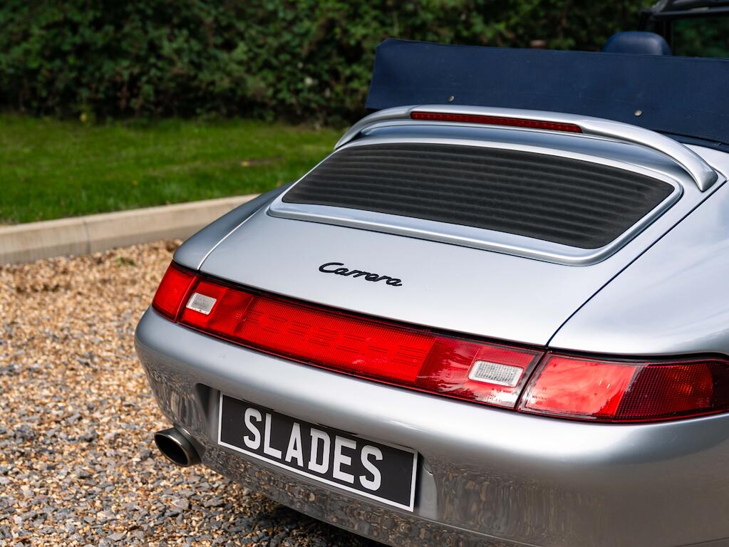 Porsche 911 view 26