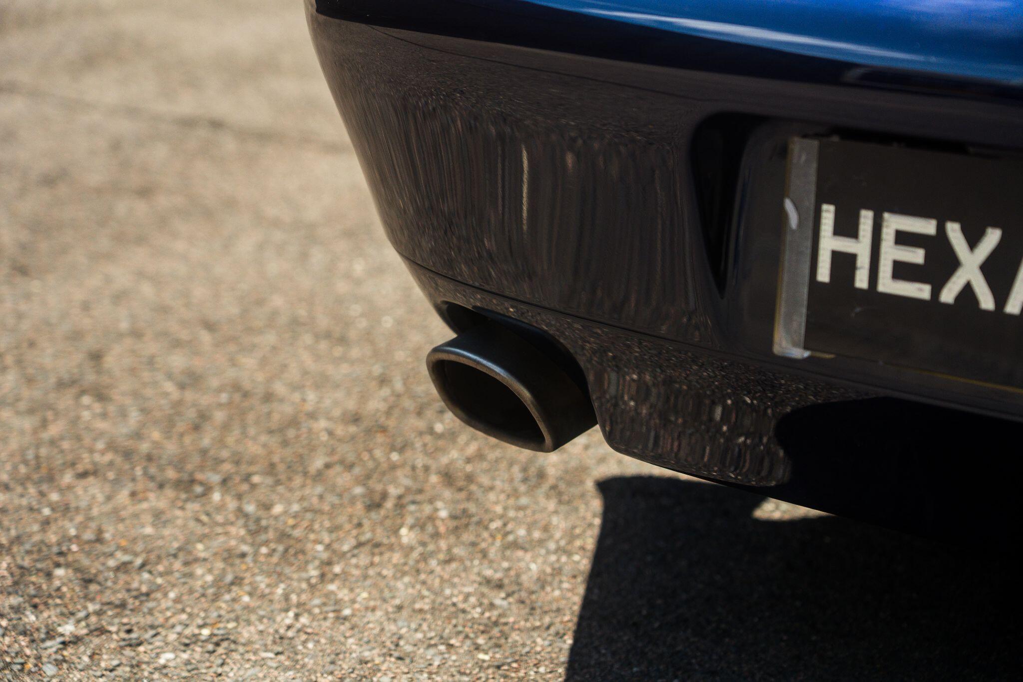 Porsche 911 view 38