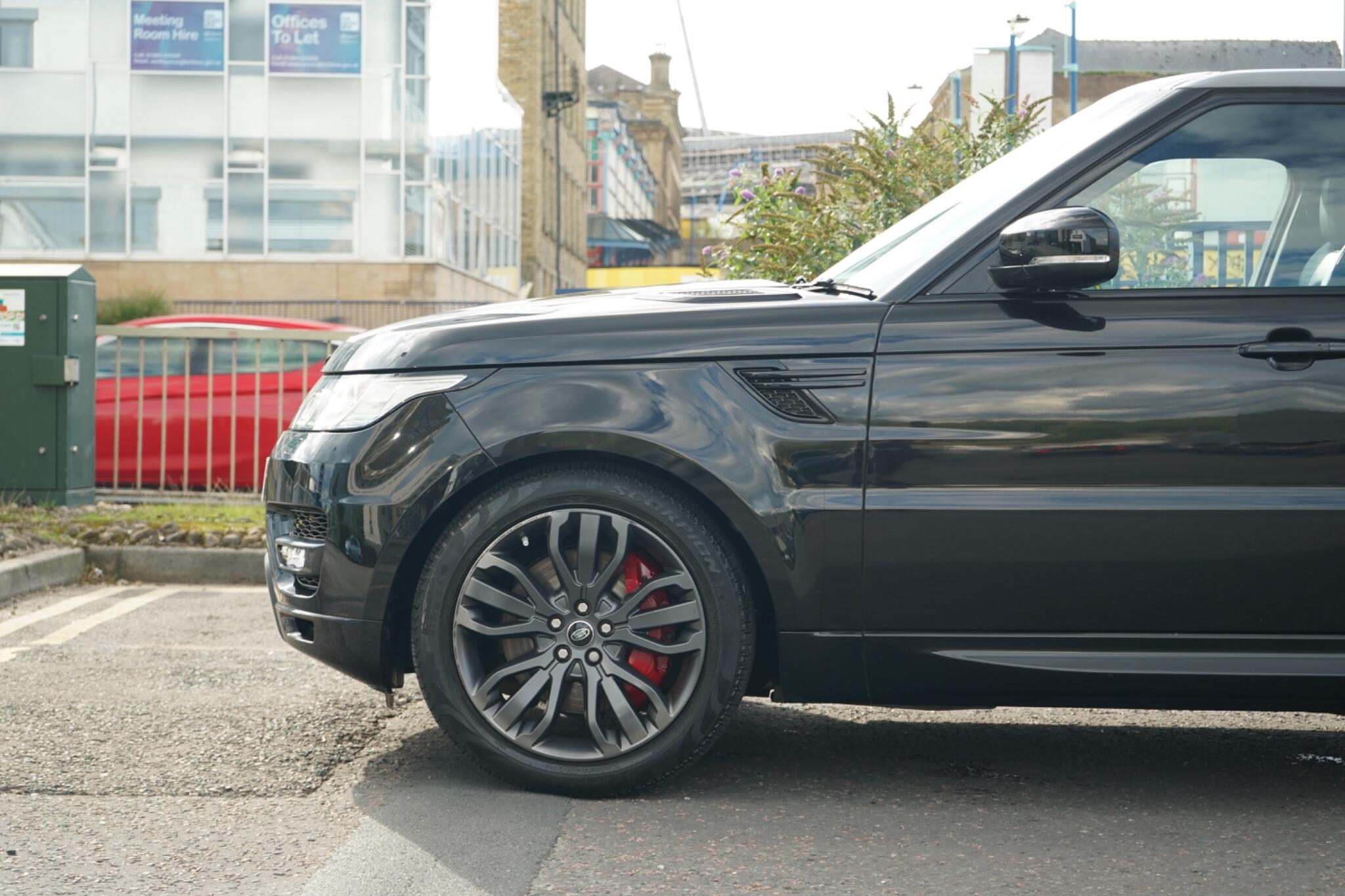 Land Rover Range Rover Sport view 9