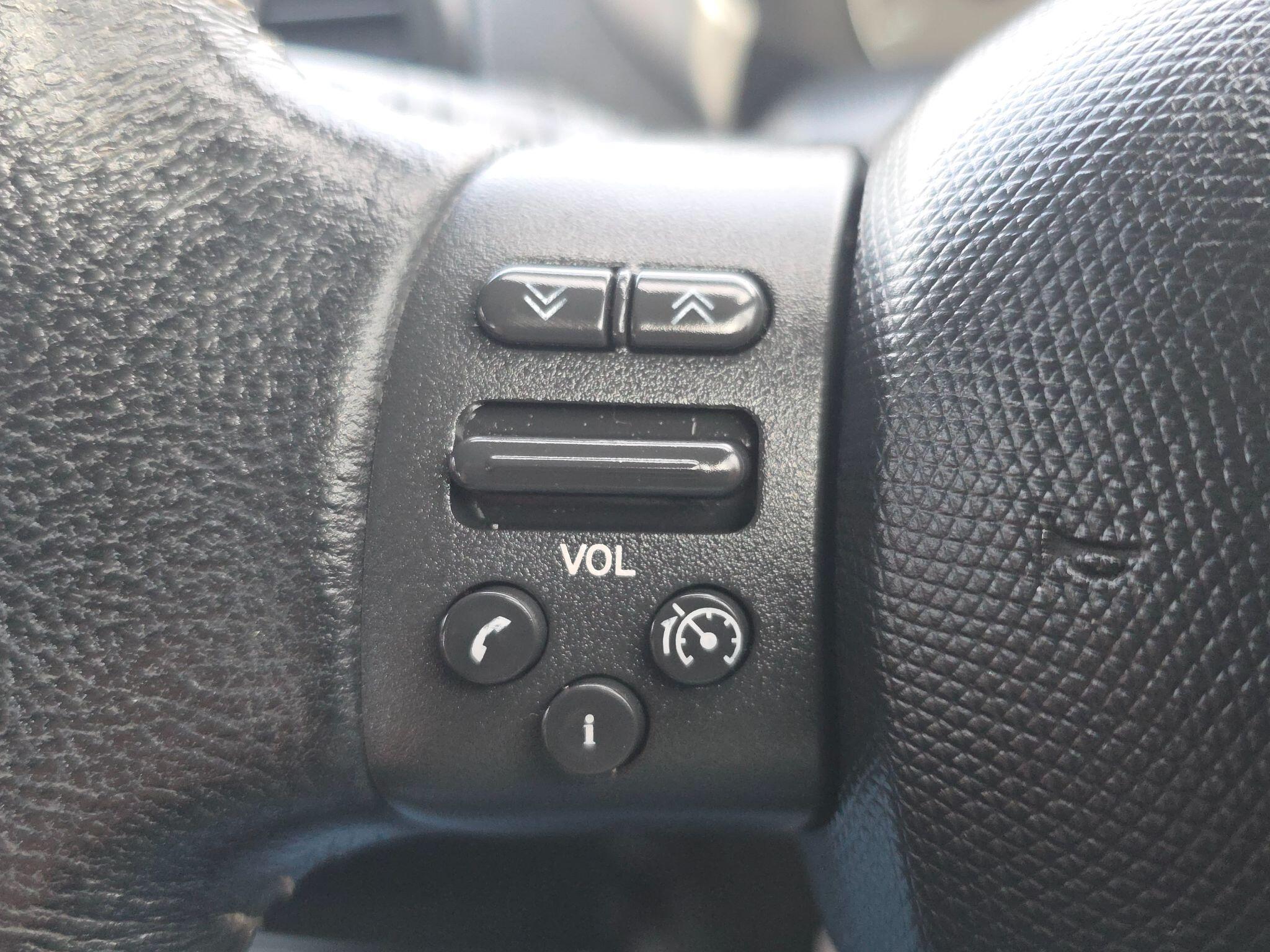 2009 Nissan Micra image 22
