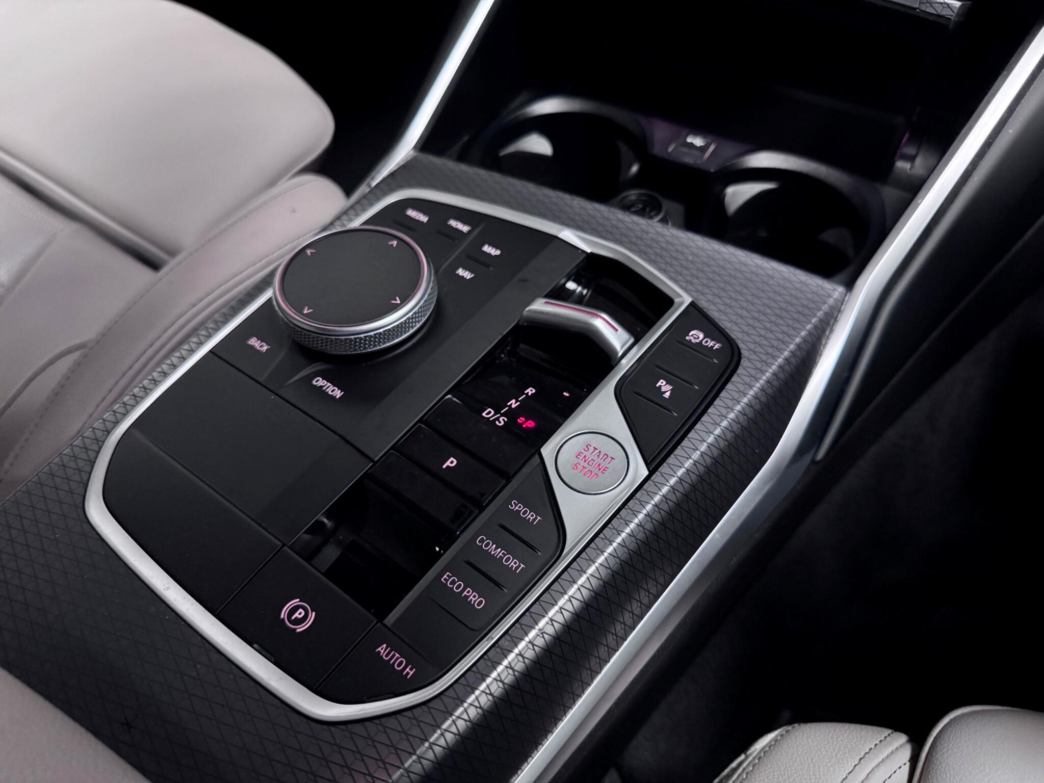BMW 3 Series view 37
