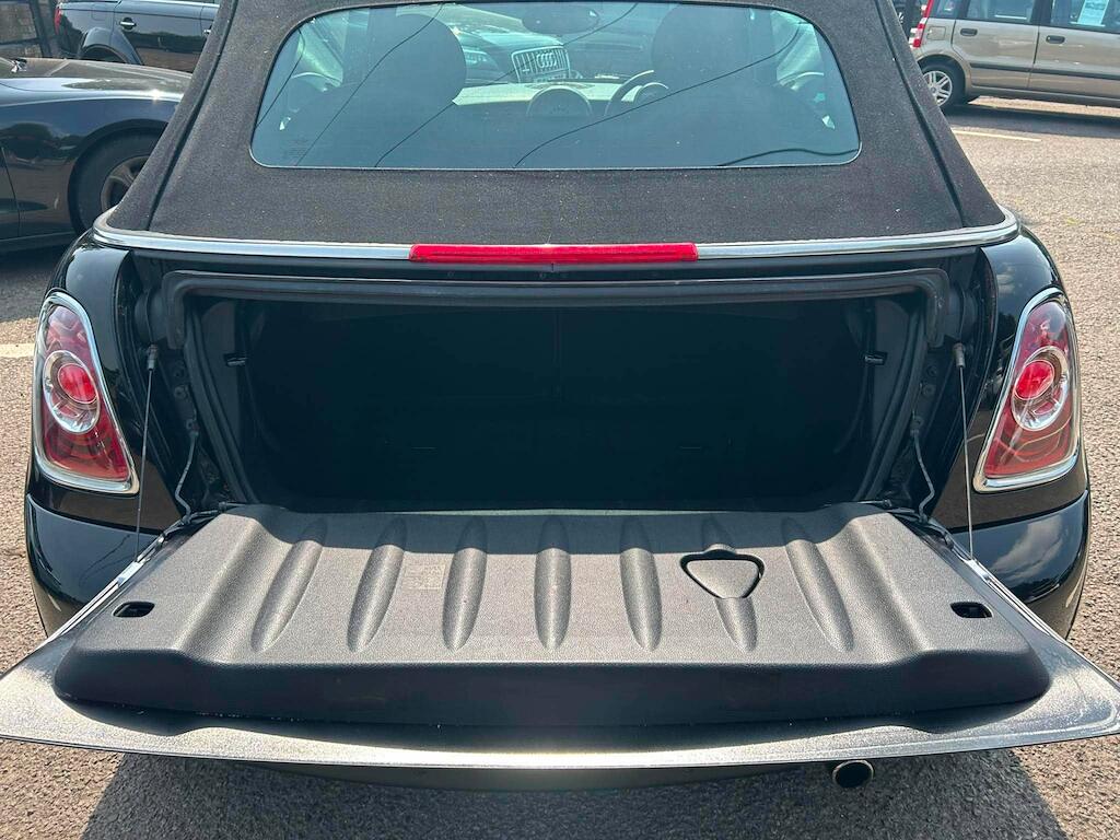 Mini Convertible view 13