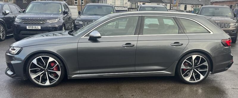 2018 Audi RS4 Avant image 7