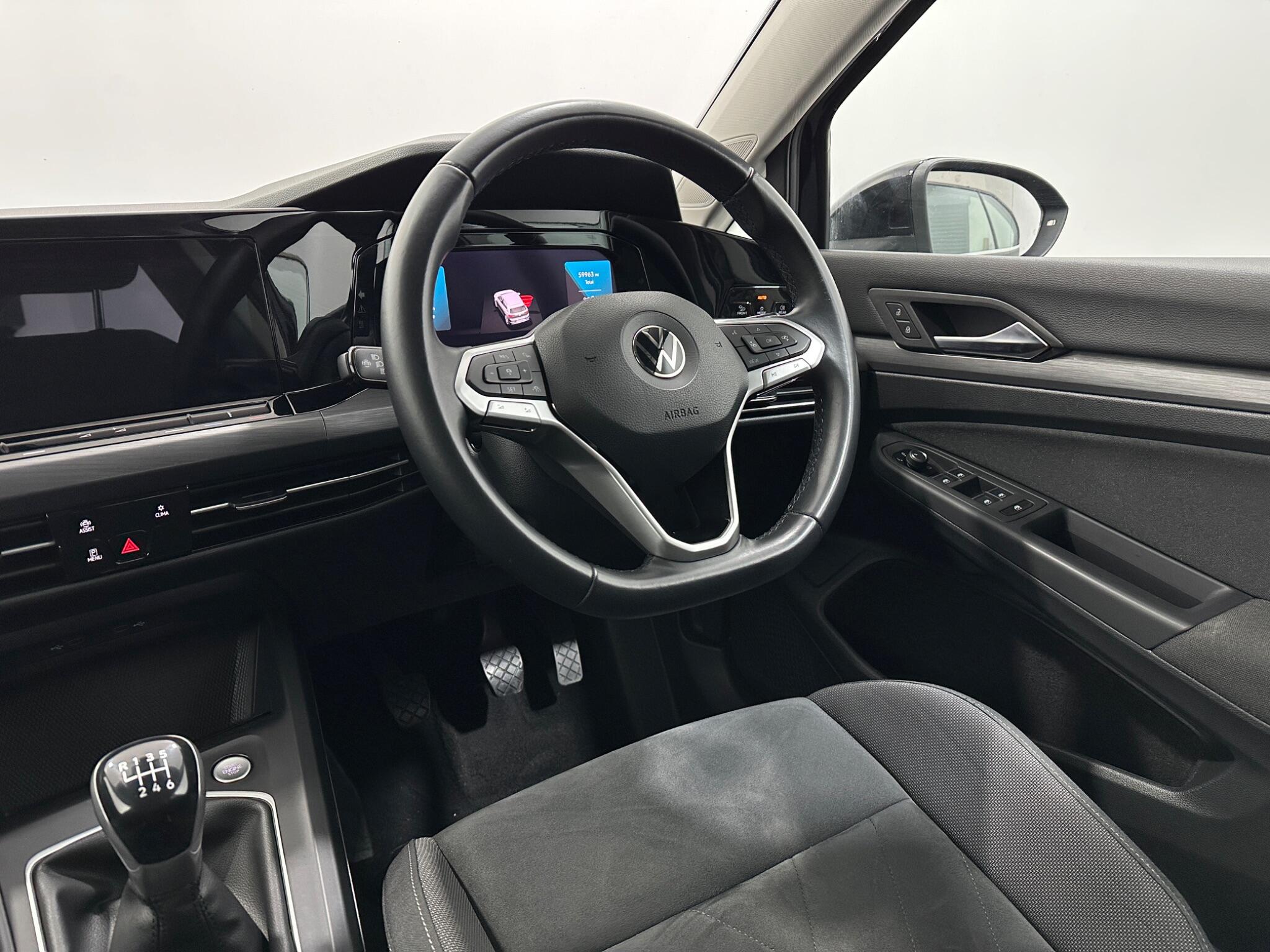 Volkswagen Golf view 12