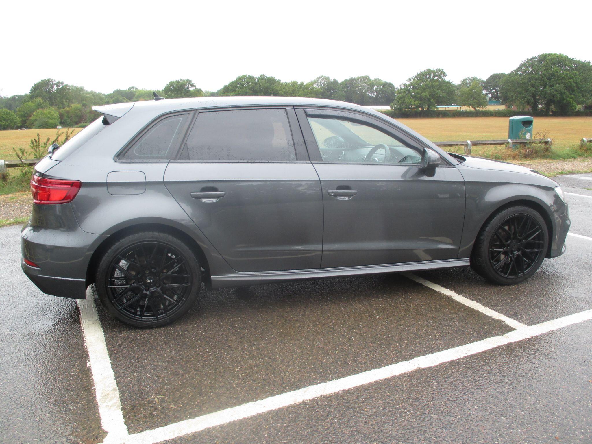 Audi A3 view 8