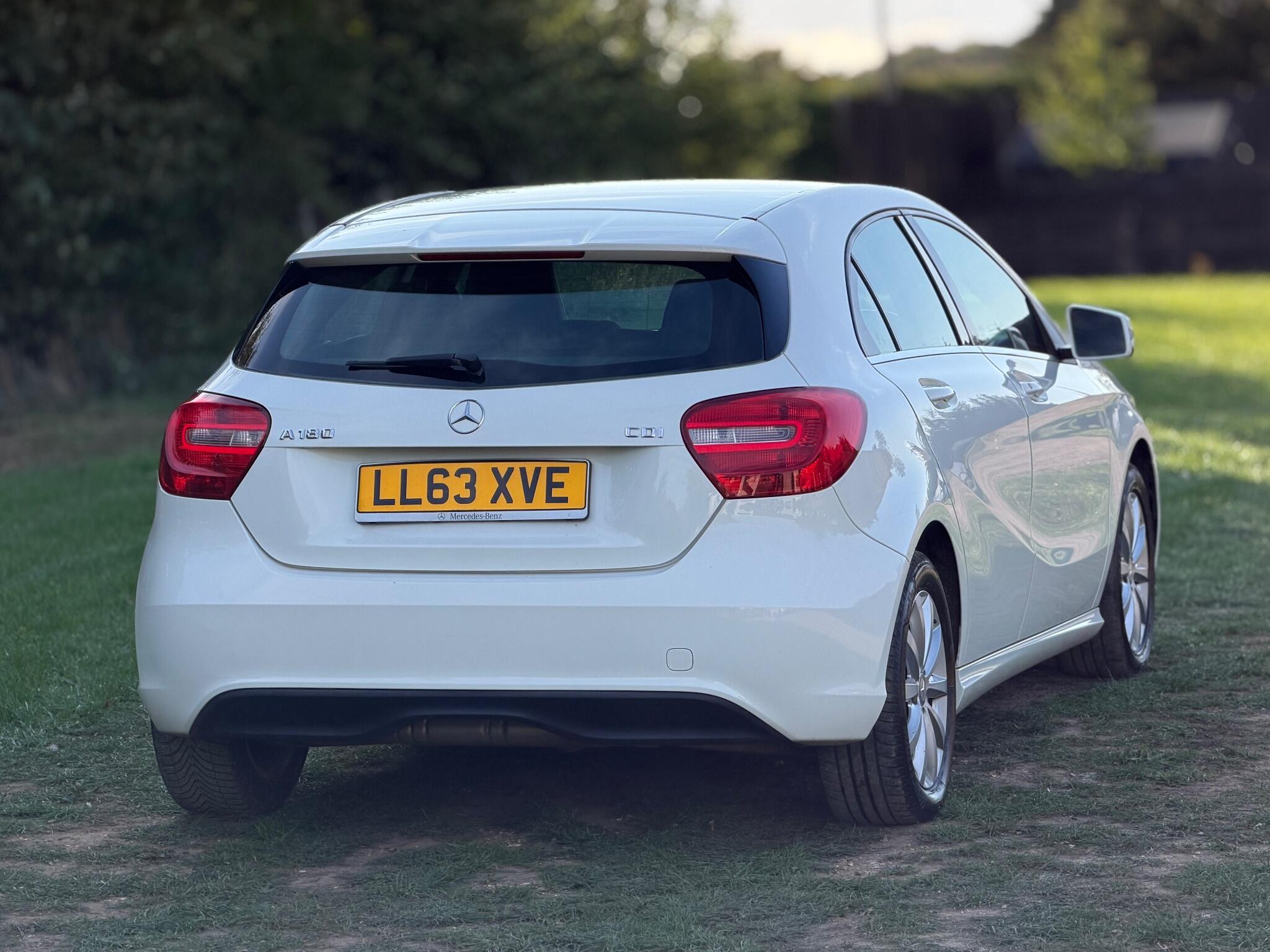 2013 Mercedes-Benz A Class 1.5 A180 CDI SE Euro 5 (s/s) 5dr image 13