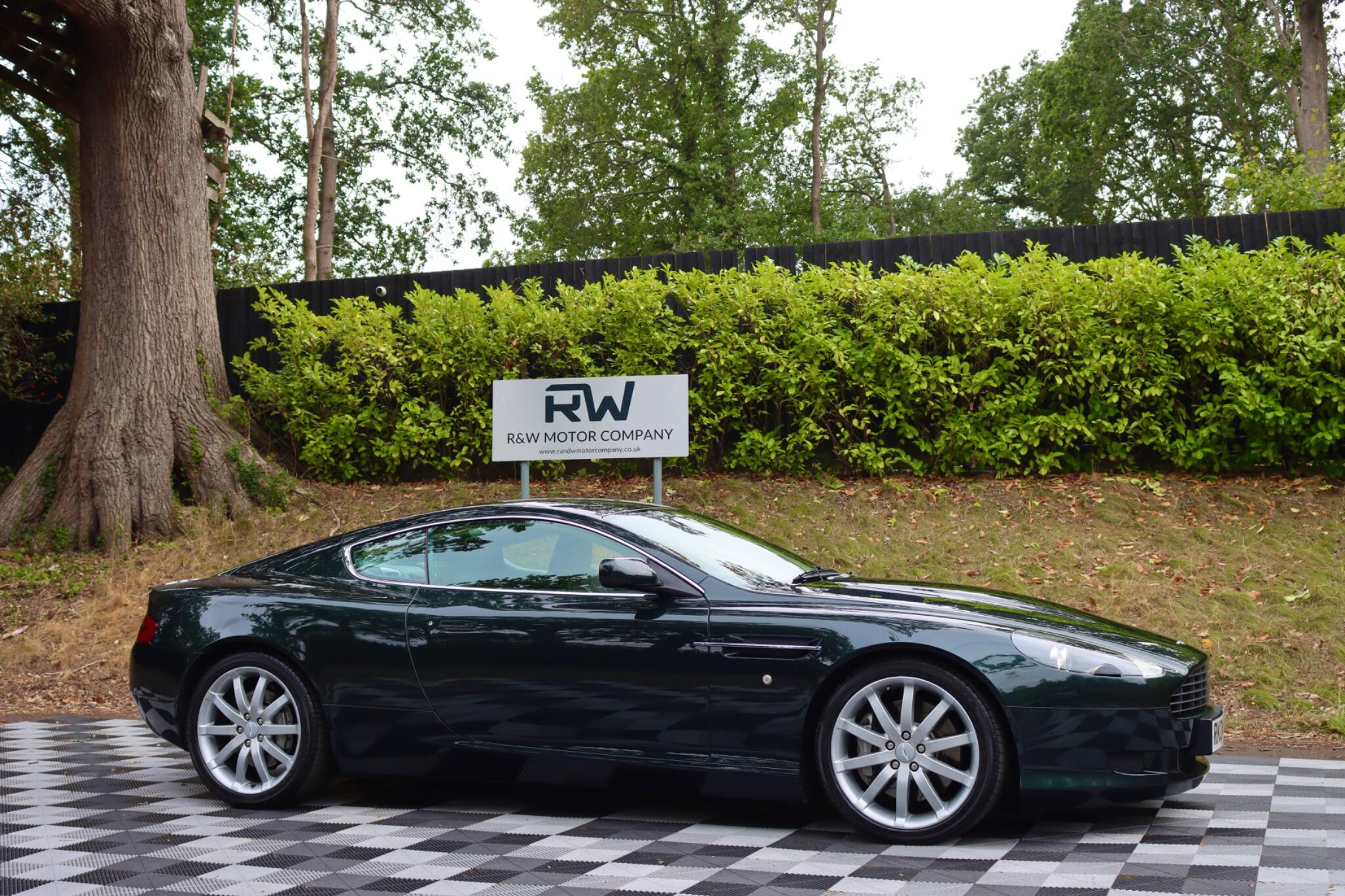 Aston Martin DB9 view 44