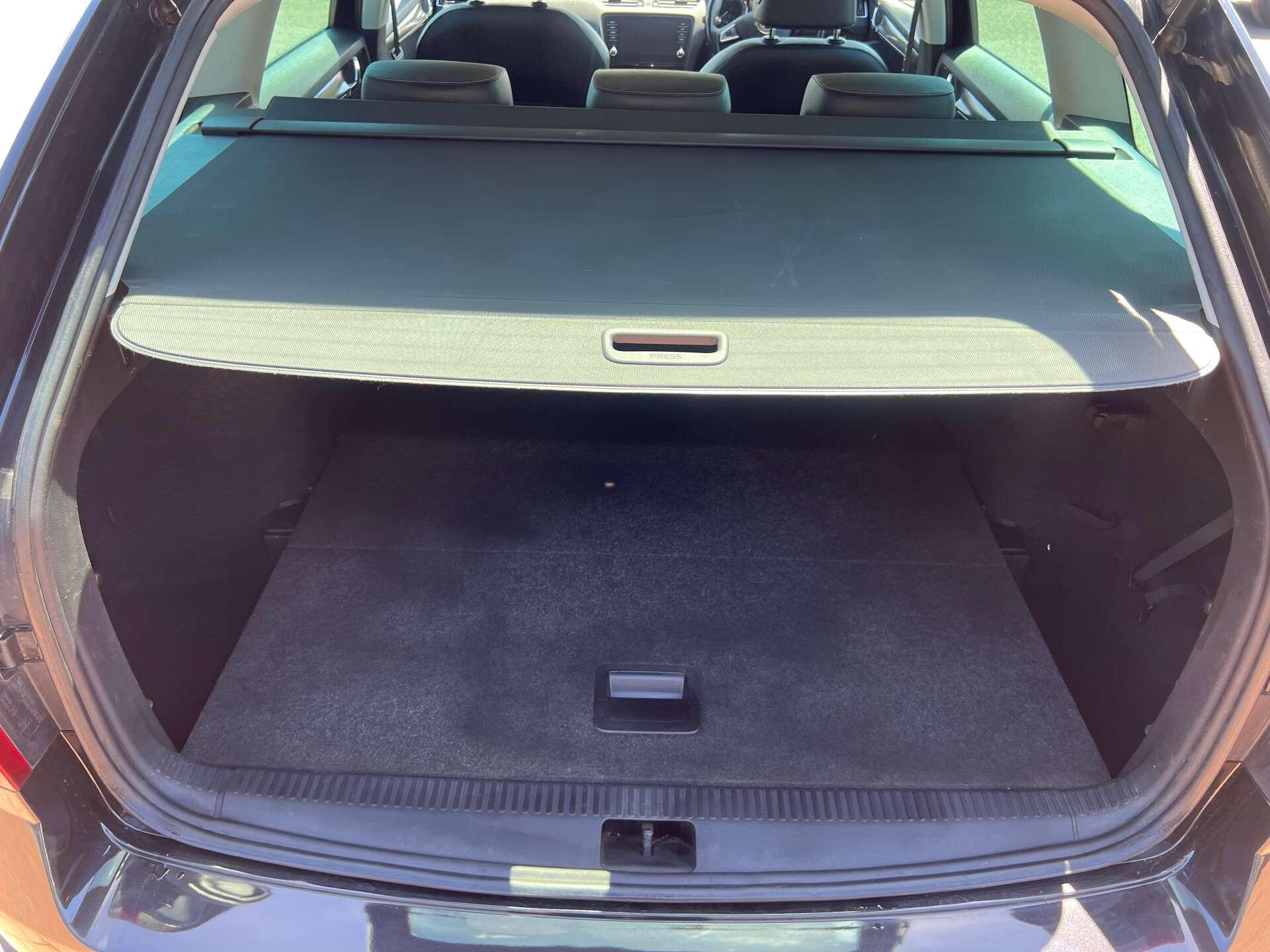 Skoda Octavia view 56