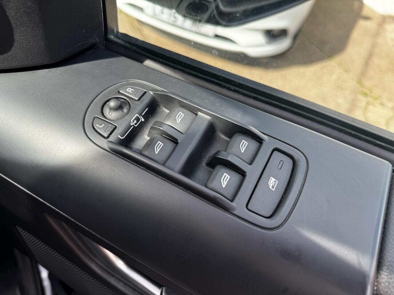 Land Rover Freelander view 37