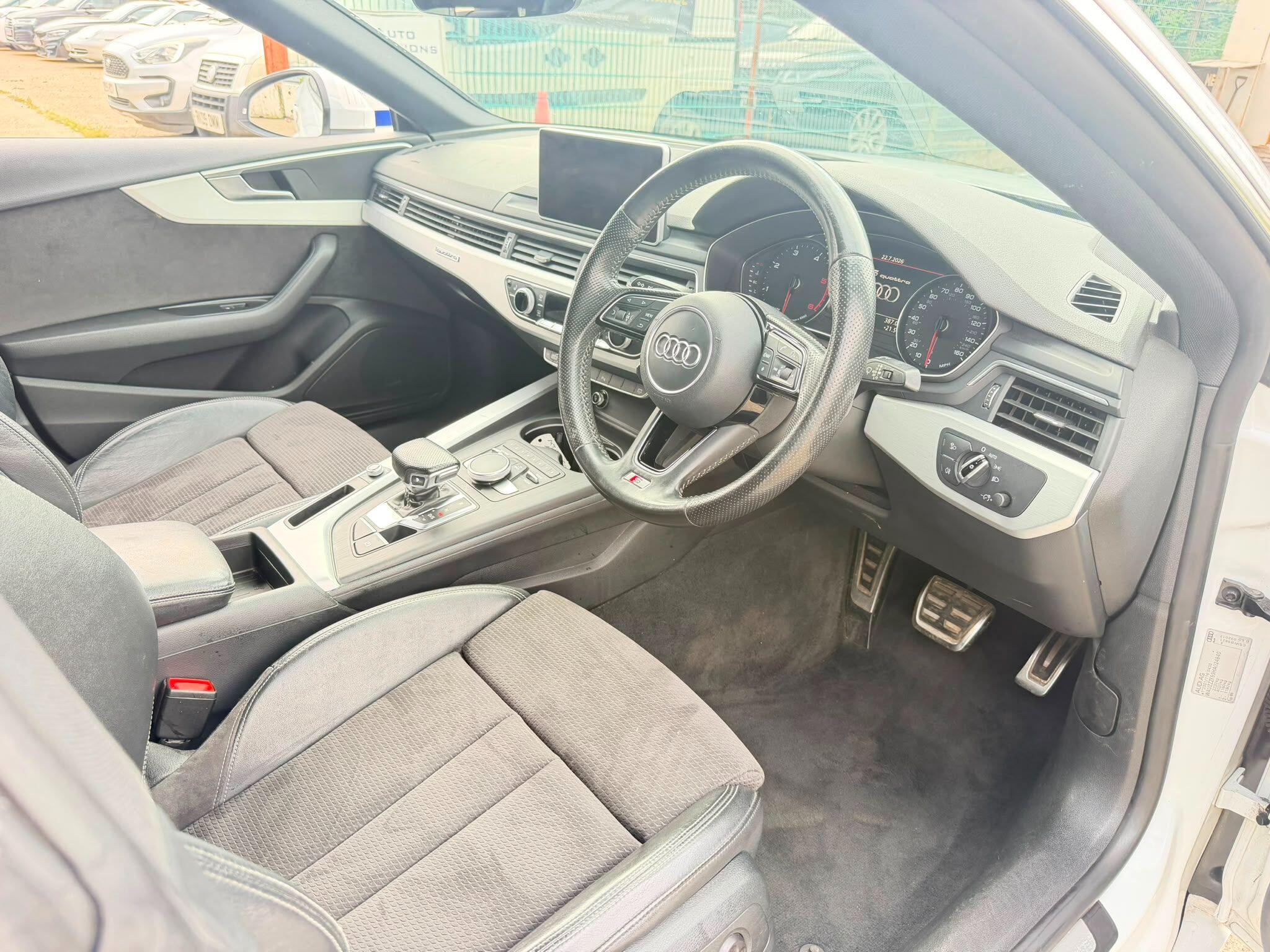 Audi A5 view 11