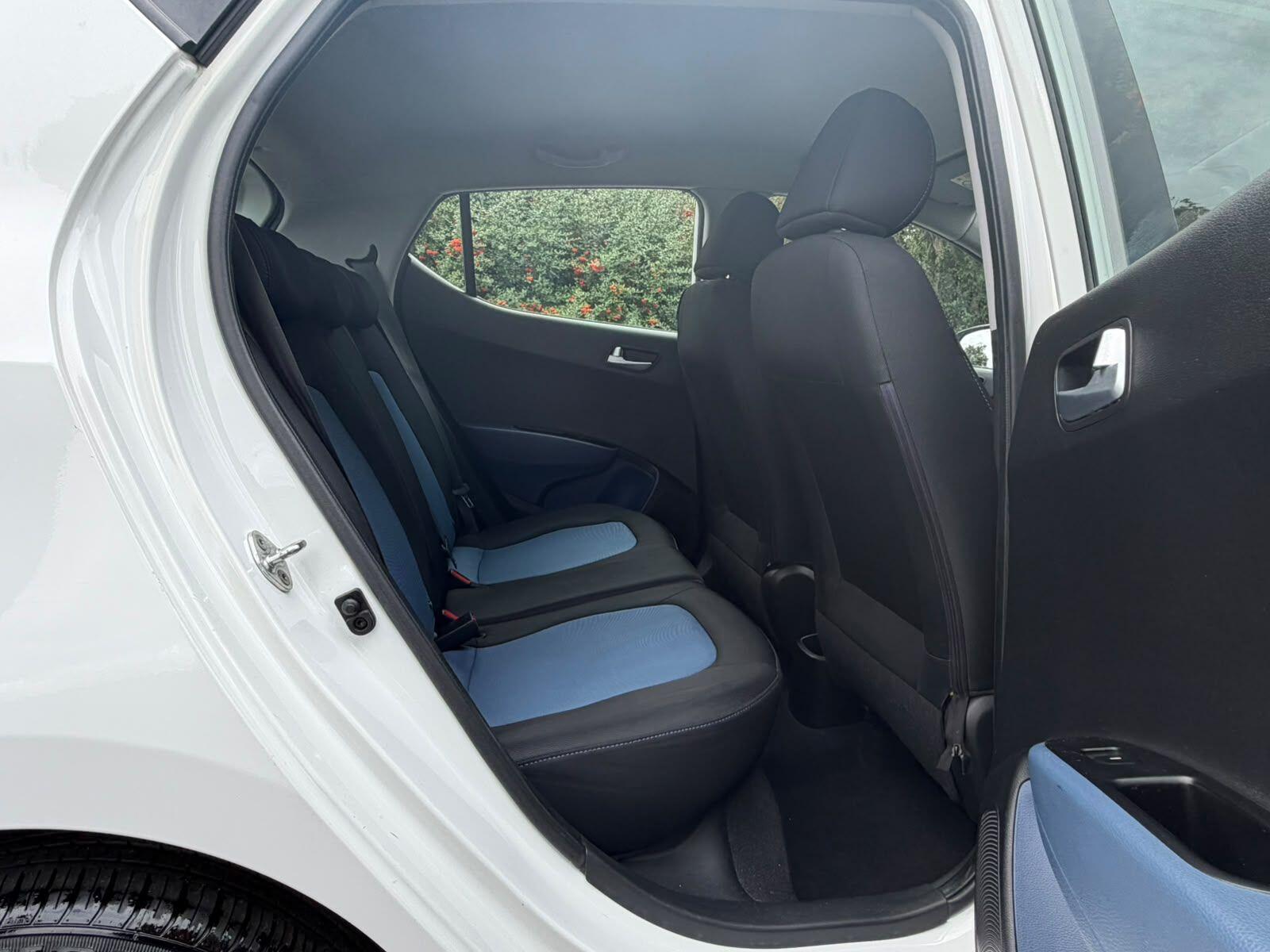 Hyundai i10 view 19