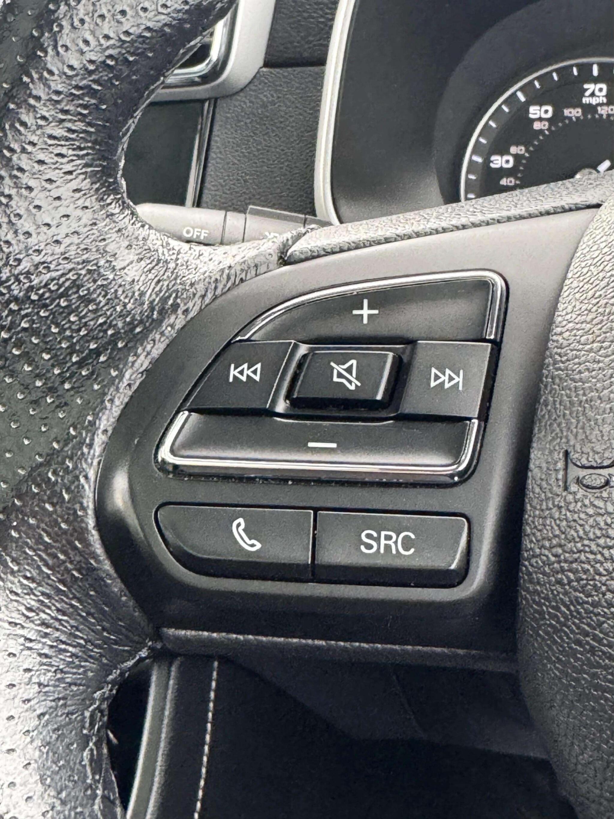 MG ZS view 53