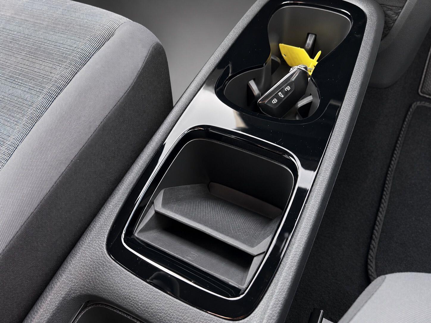 Volkswagen Id.3 view 28