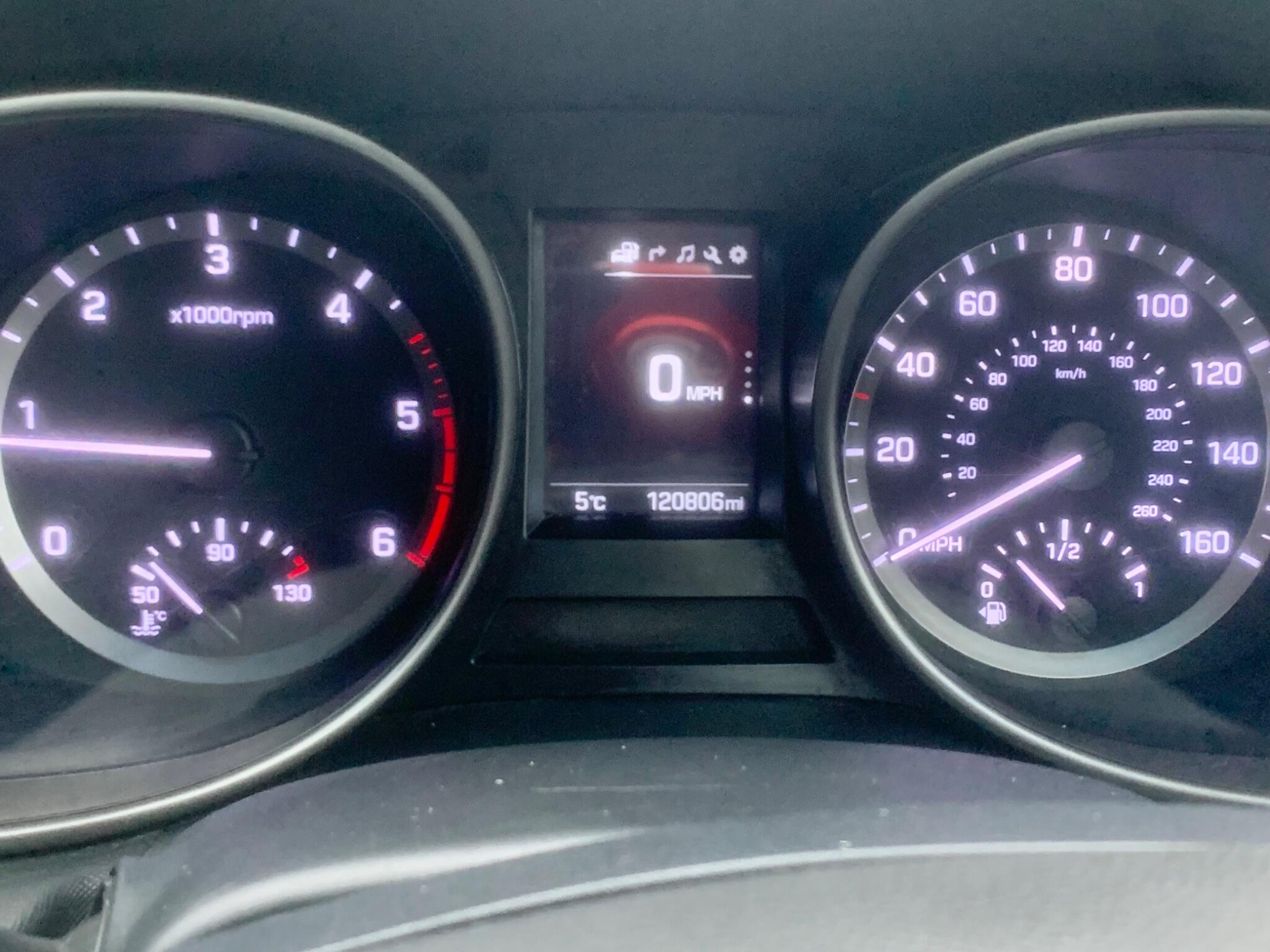 Hyundai Santa Fe view 18