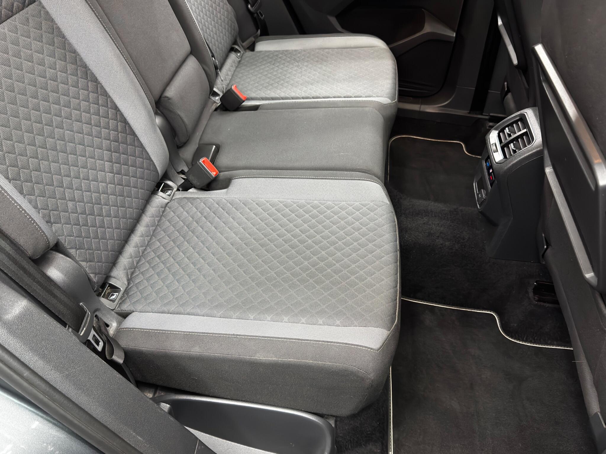 Volkswagen Tiguan view 16