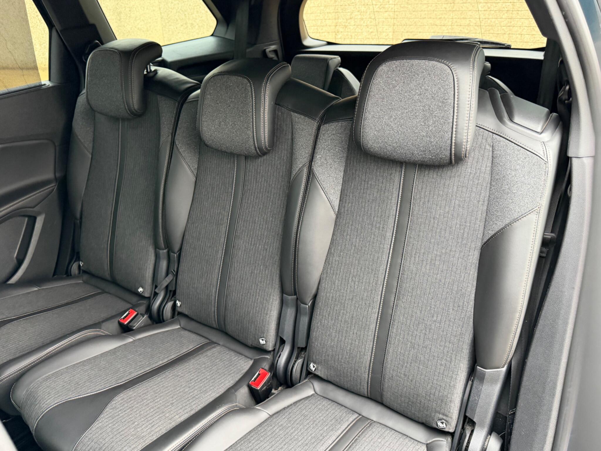 Peugeot 5008 view 39