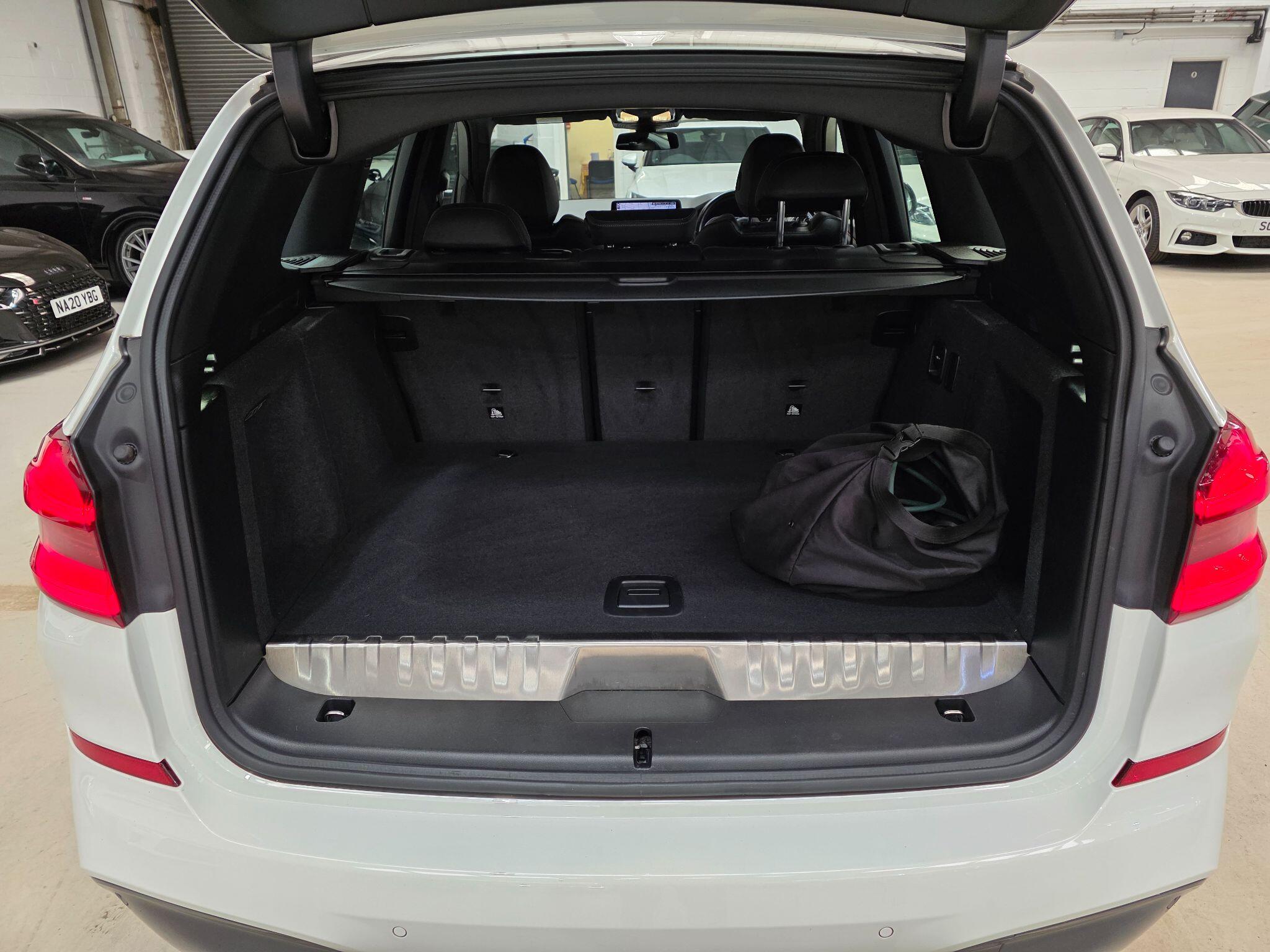 BMW X3 view 31