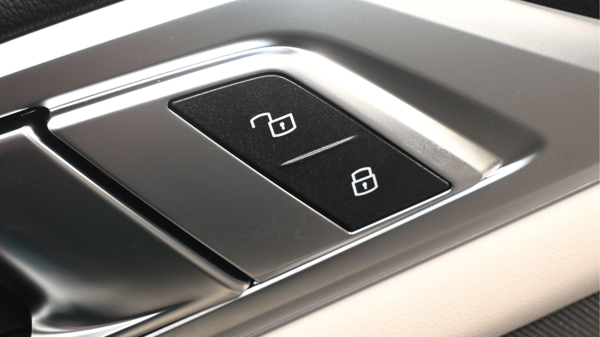 BMW I4 view 27