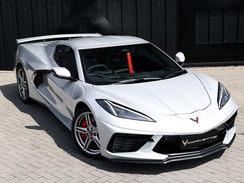 Chevrolet Corvette view 16