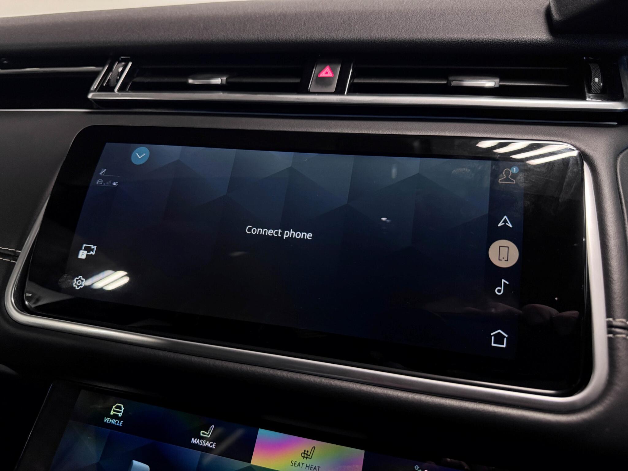 Land Rover Range Rover Velar view 43