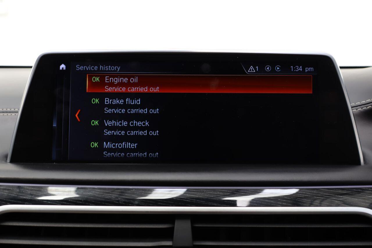 BMW 7 Series view 57