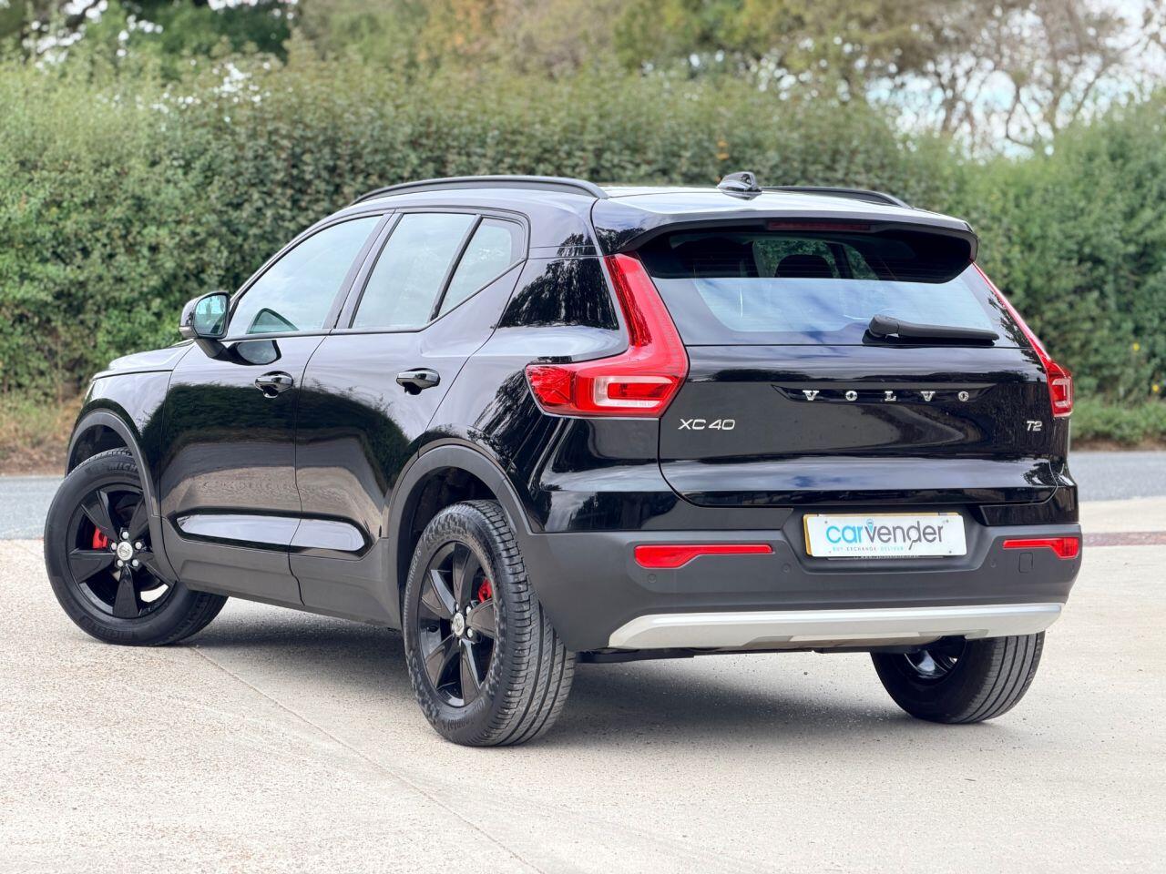 Volvo XC40 view 6