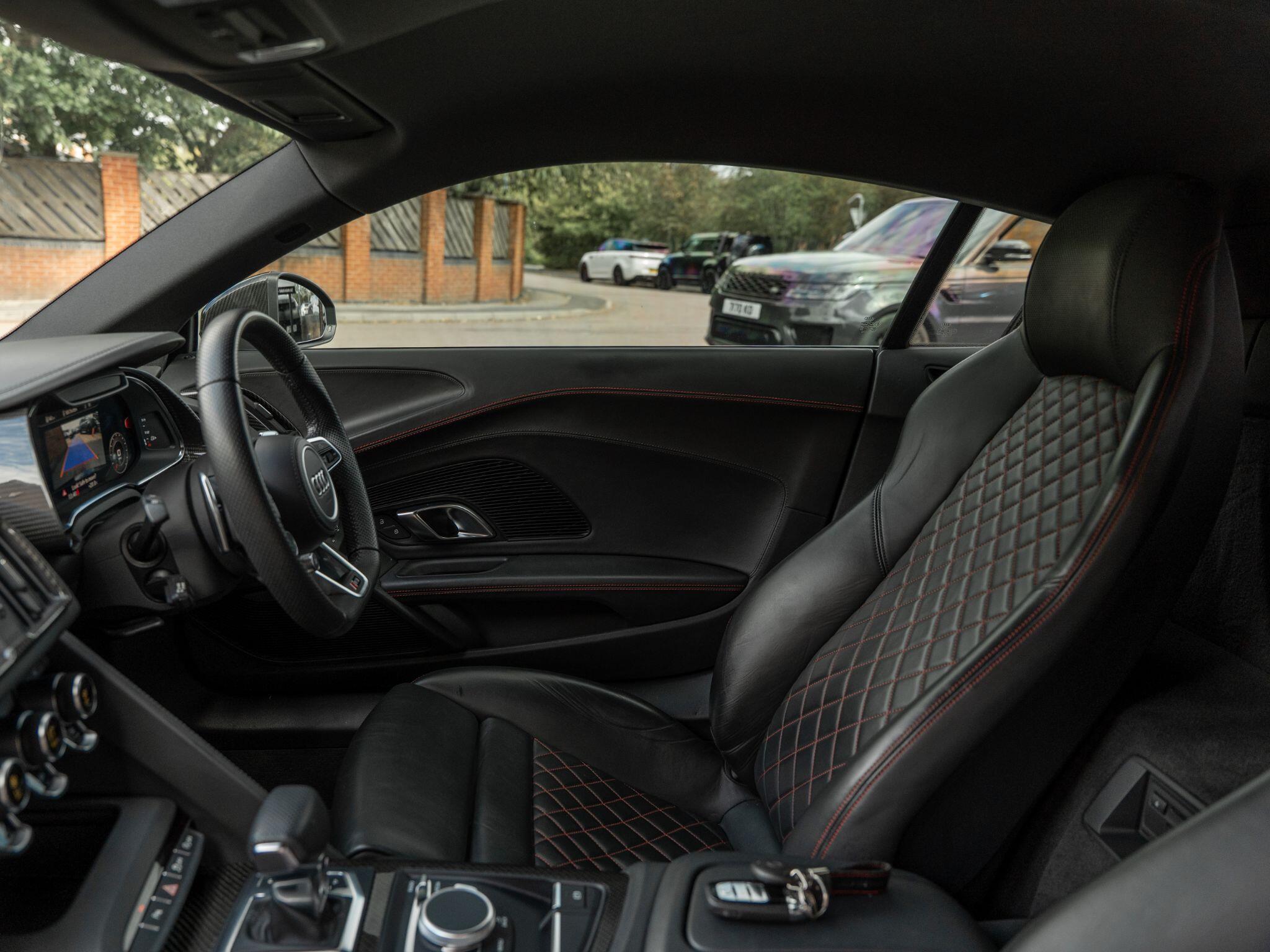 Audi R8 view 44