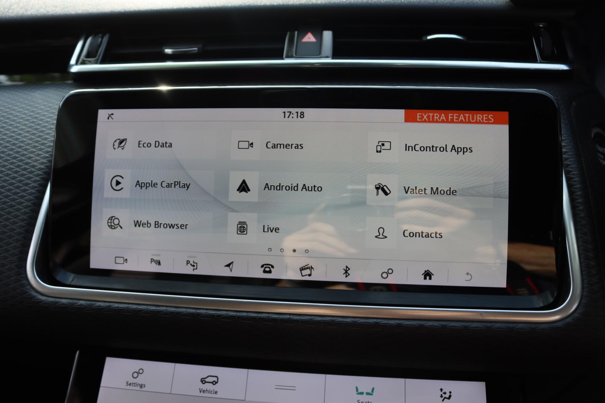 Land Rover Range Rover Velar view 29