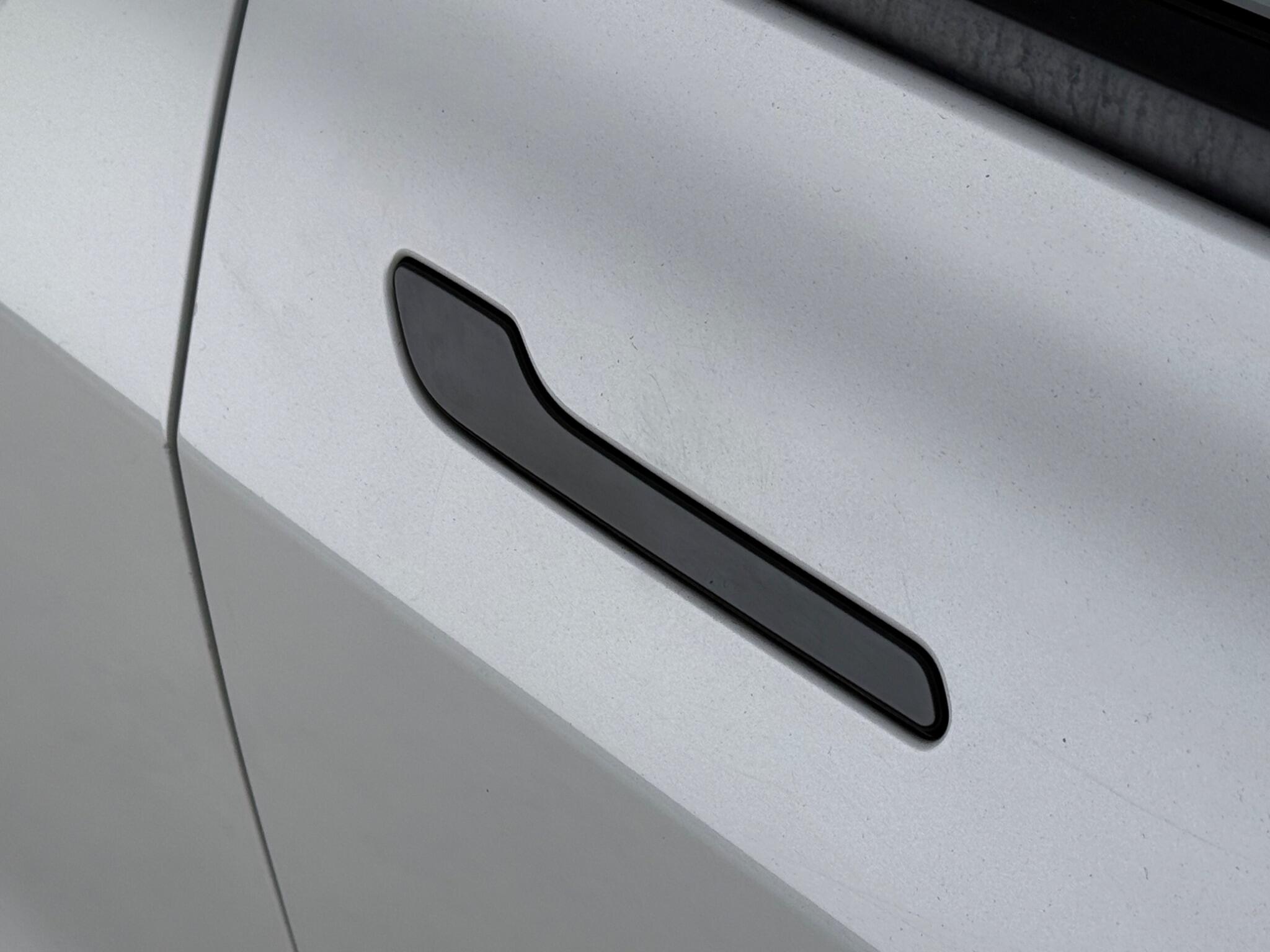 Tesla Model 3 view 12