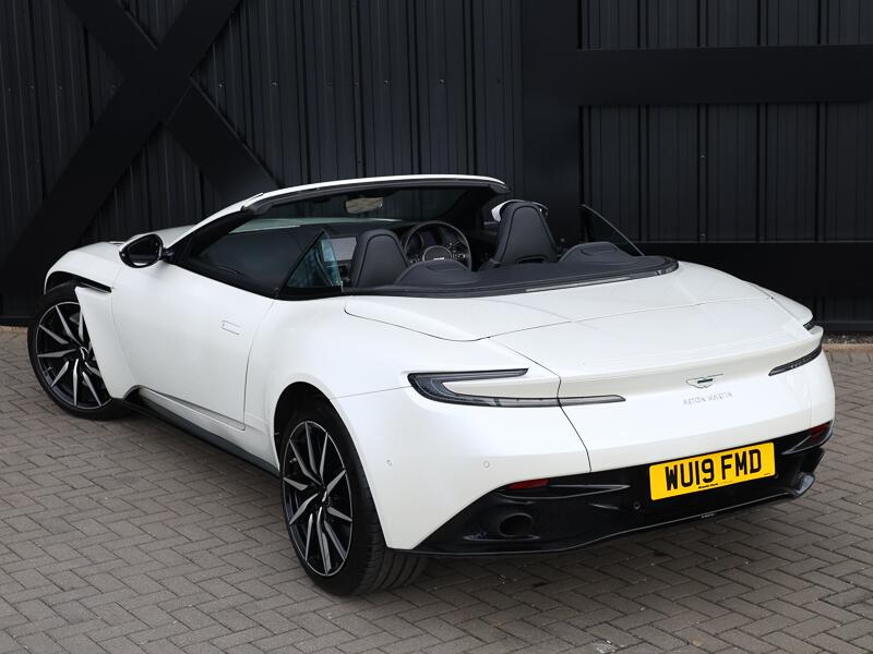 Aston Martin DB11 view 18
