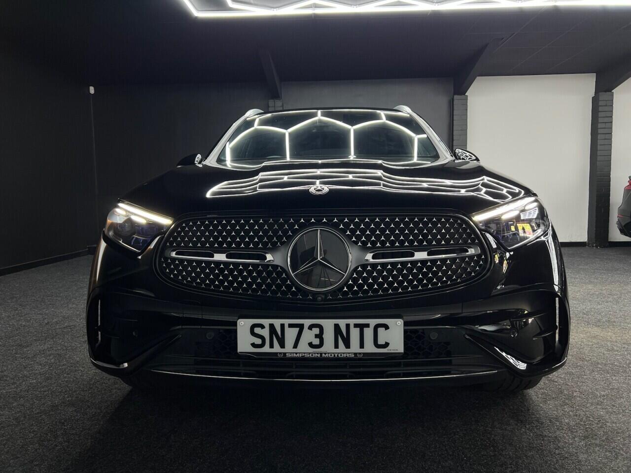 Mercedes-Benz GLC view 21