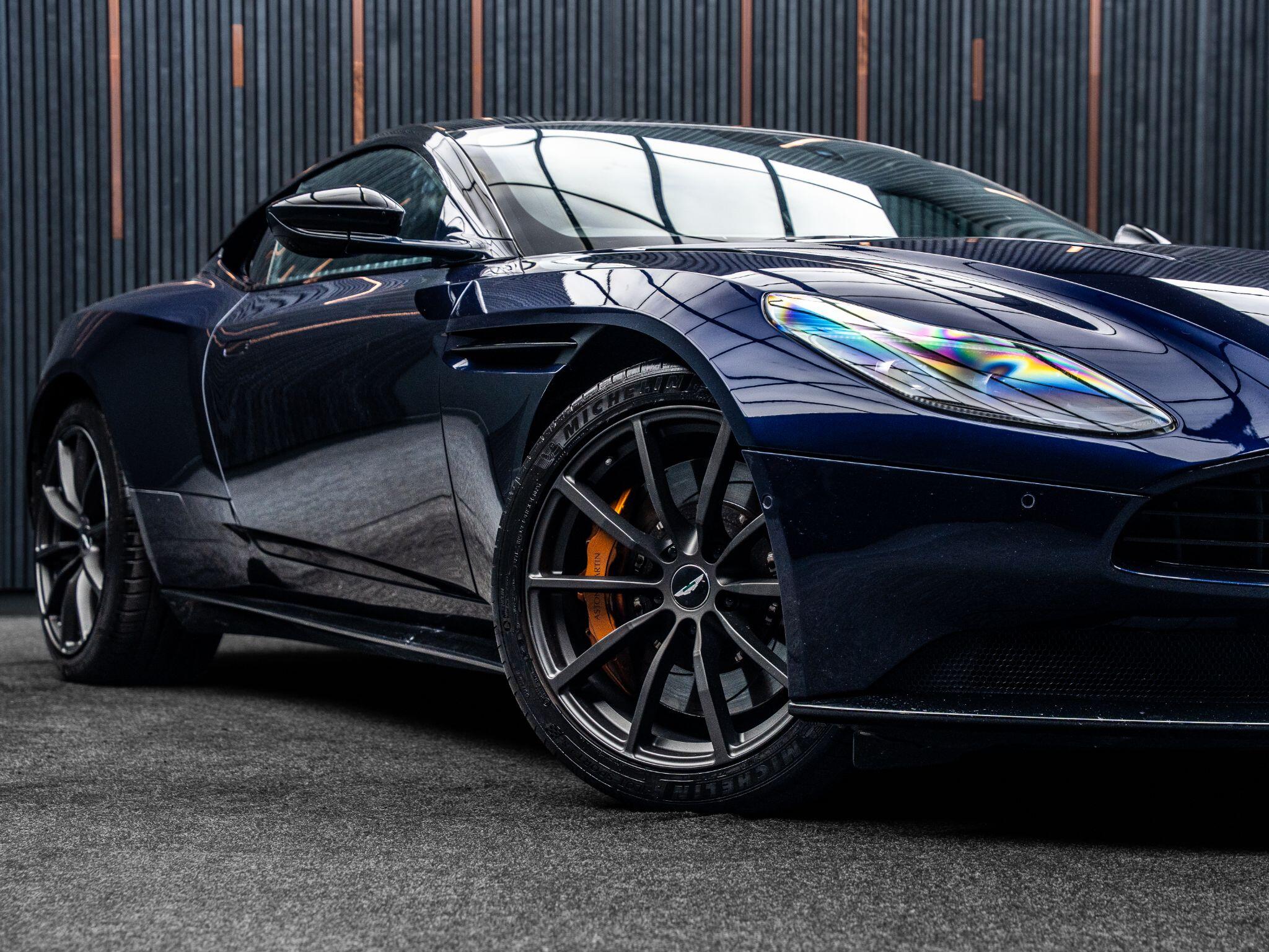 Aston Martin DB11 view 7