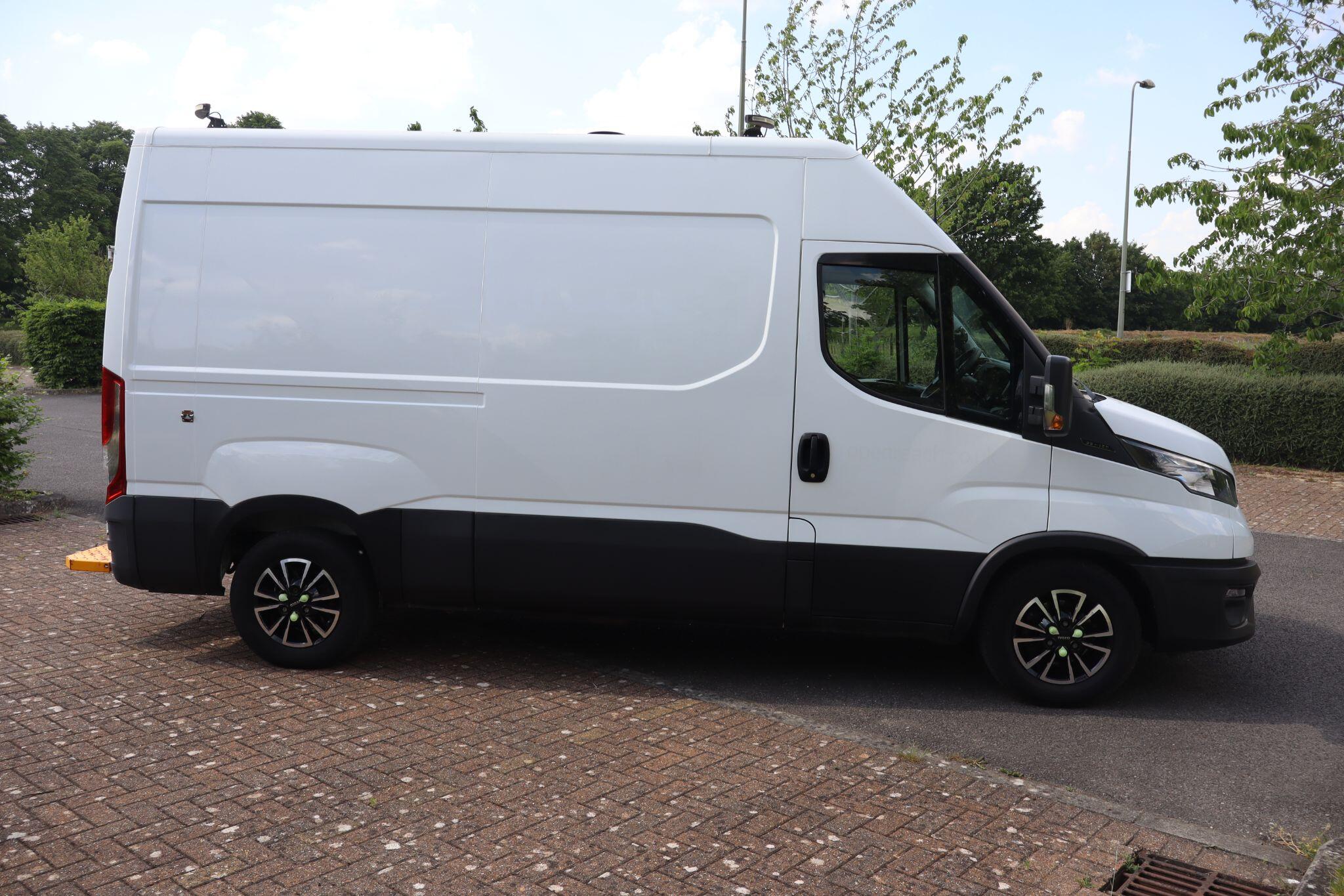 van-images