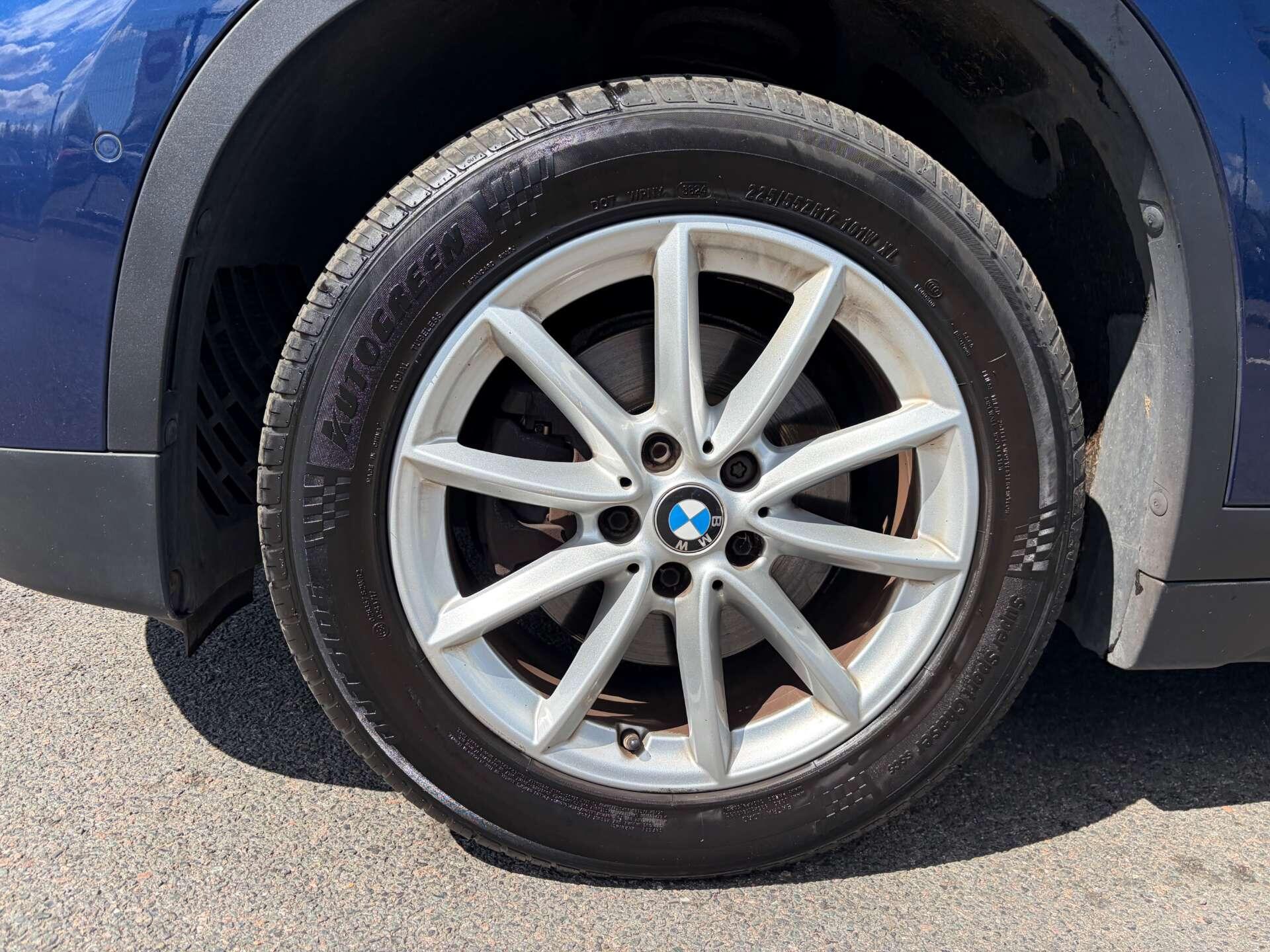 BMW X1 view 13