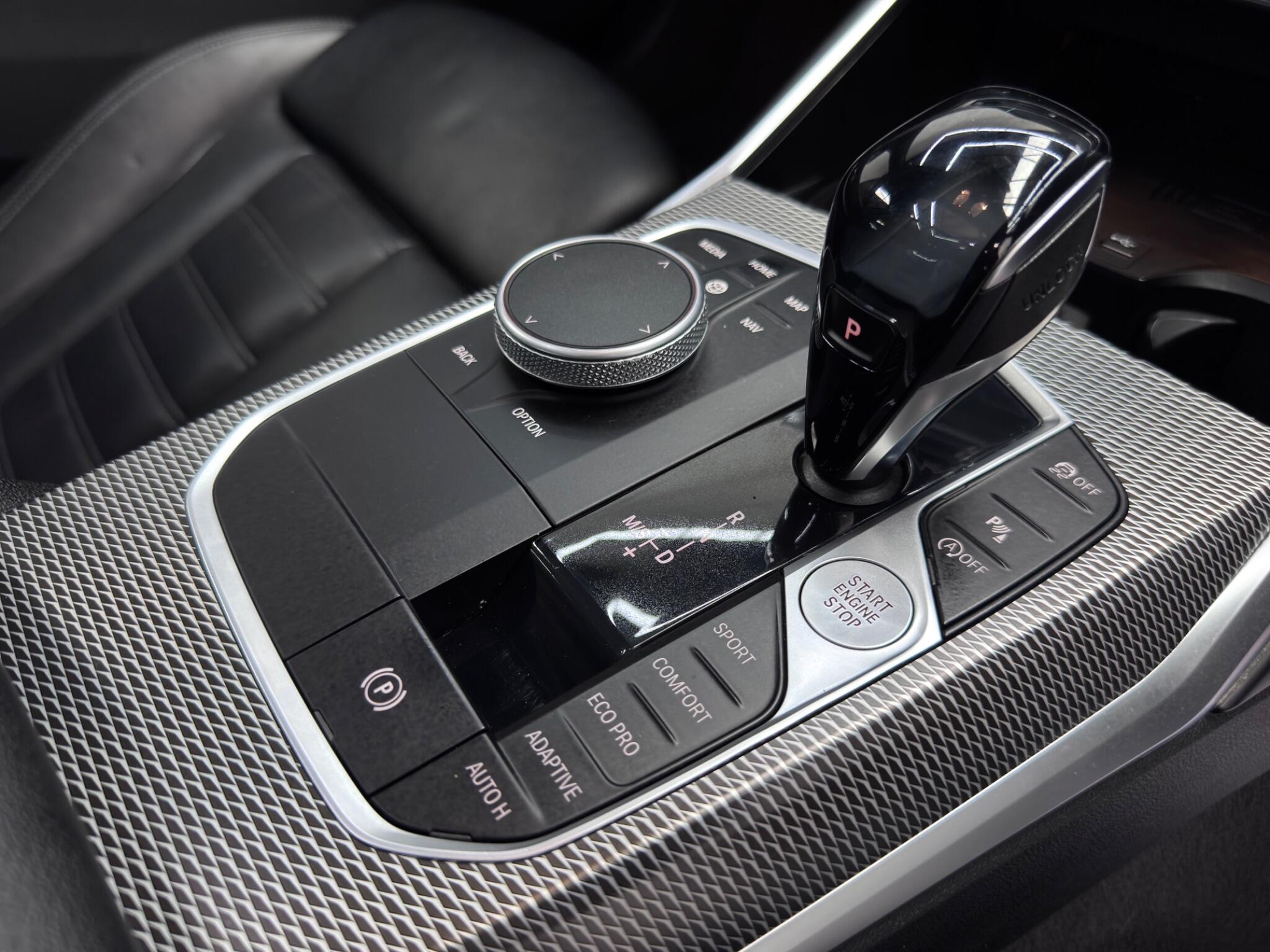 BMW 3 Series view 8