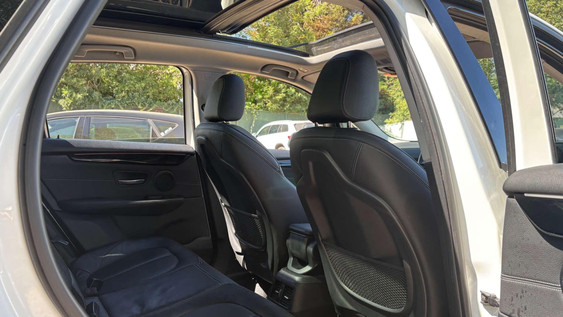 BMW 2 Series view 9