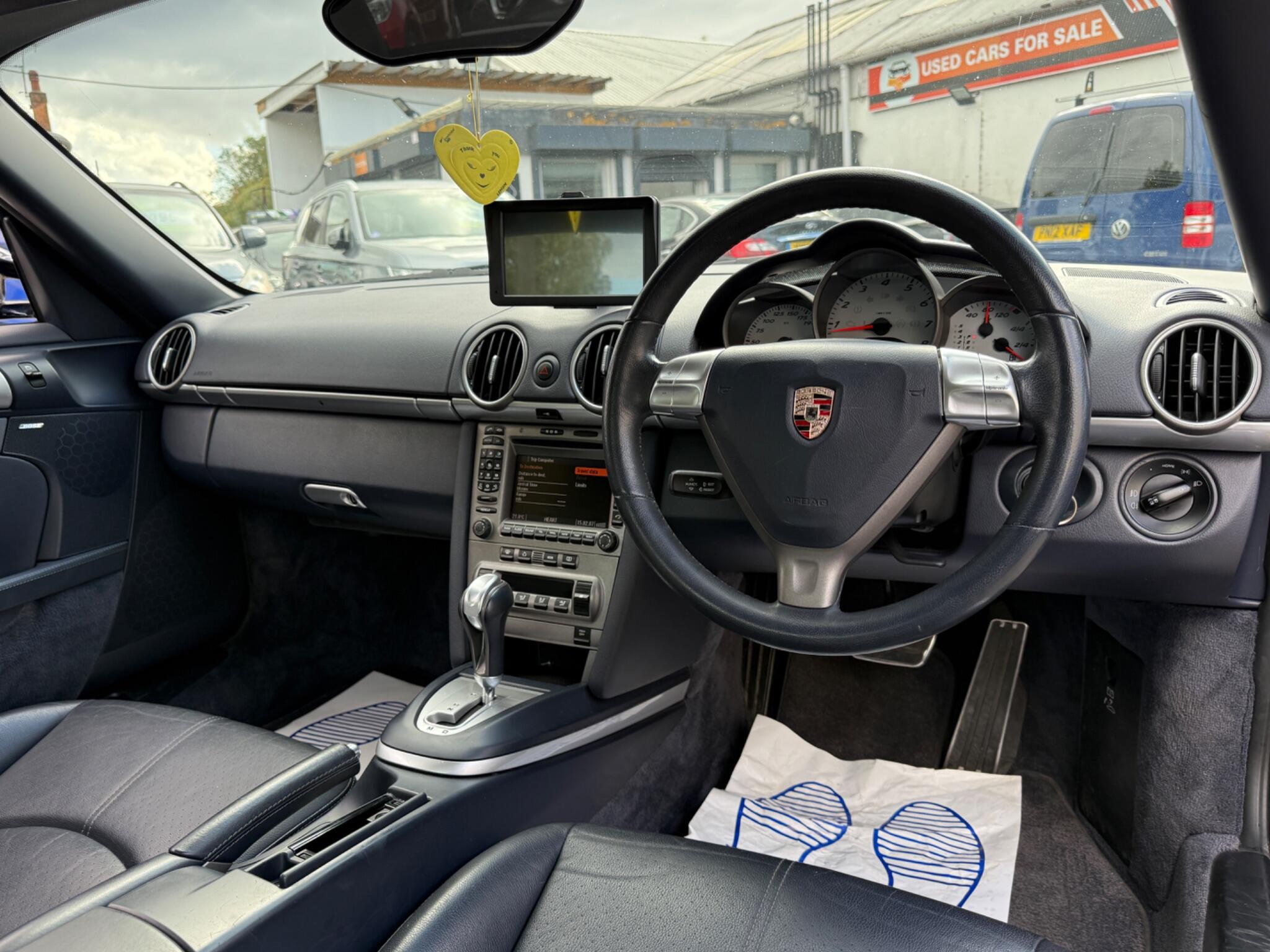 Porsche Cayman - Image 3