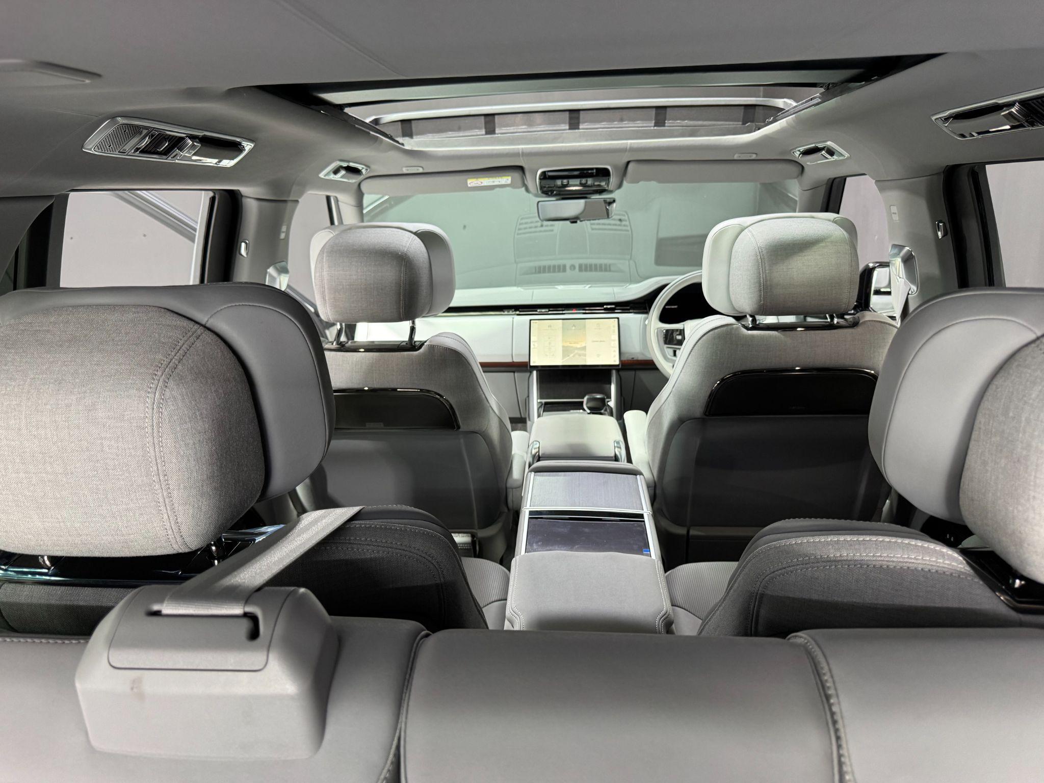 Land Rover Range Rover view 38