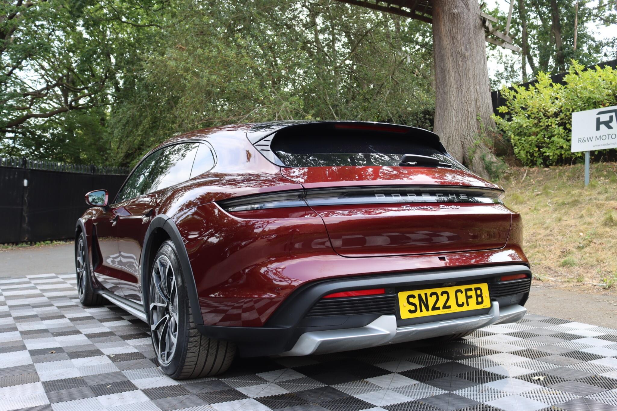 Porsche Taycan view 17