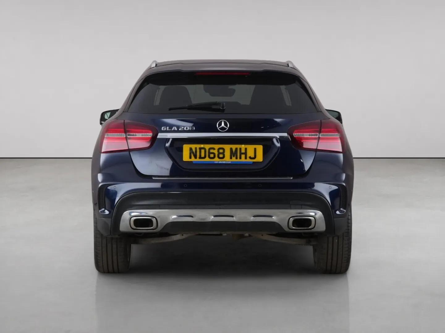 Mercedes-Benz Gla view 7