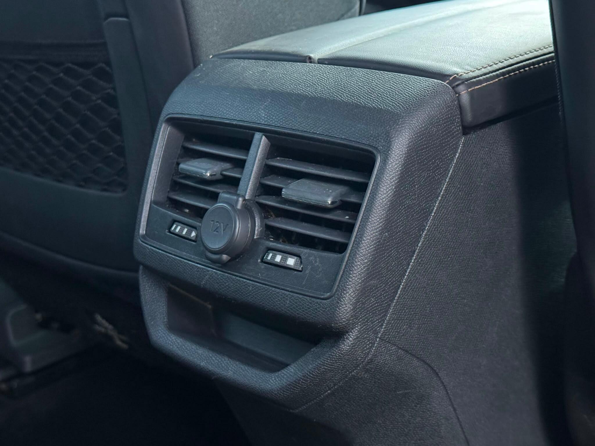 Peugeot 3008 view 23