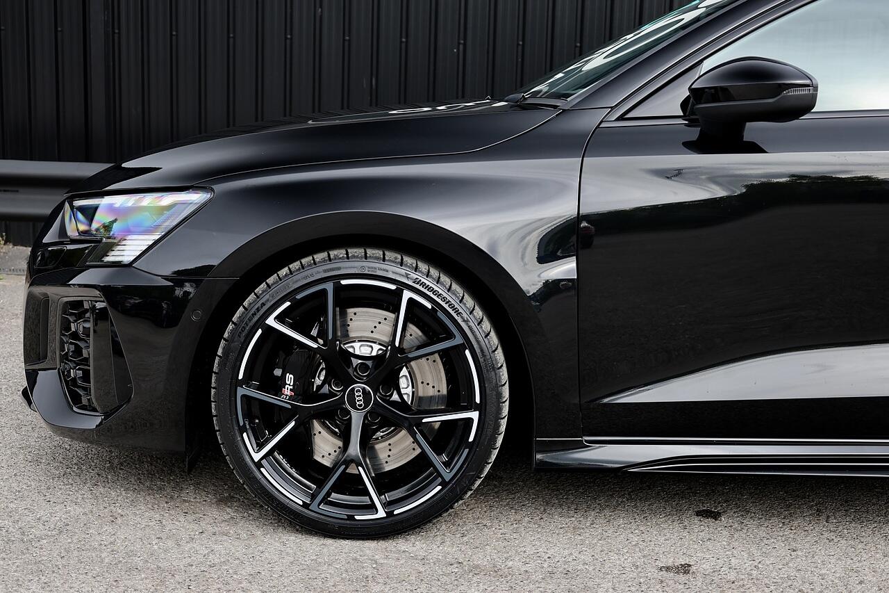 Audi RS3 view 34