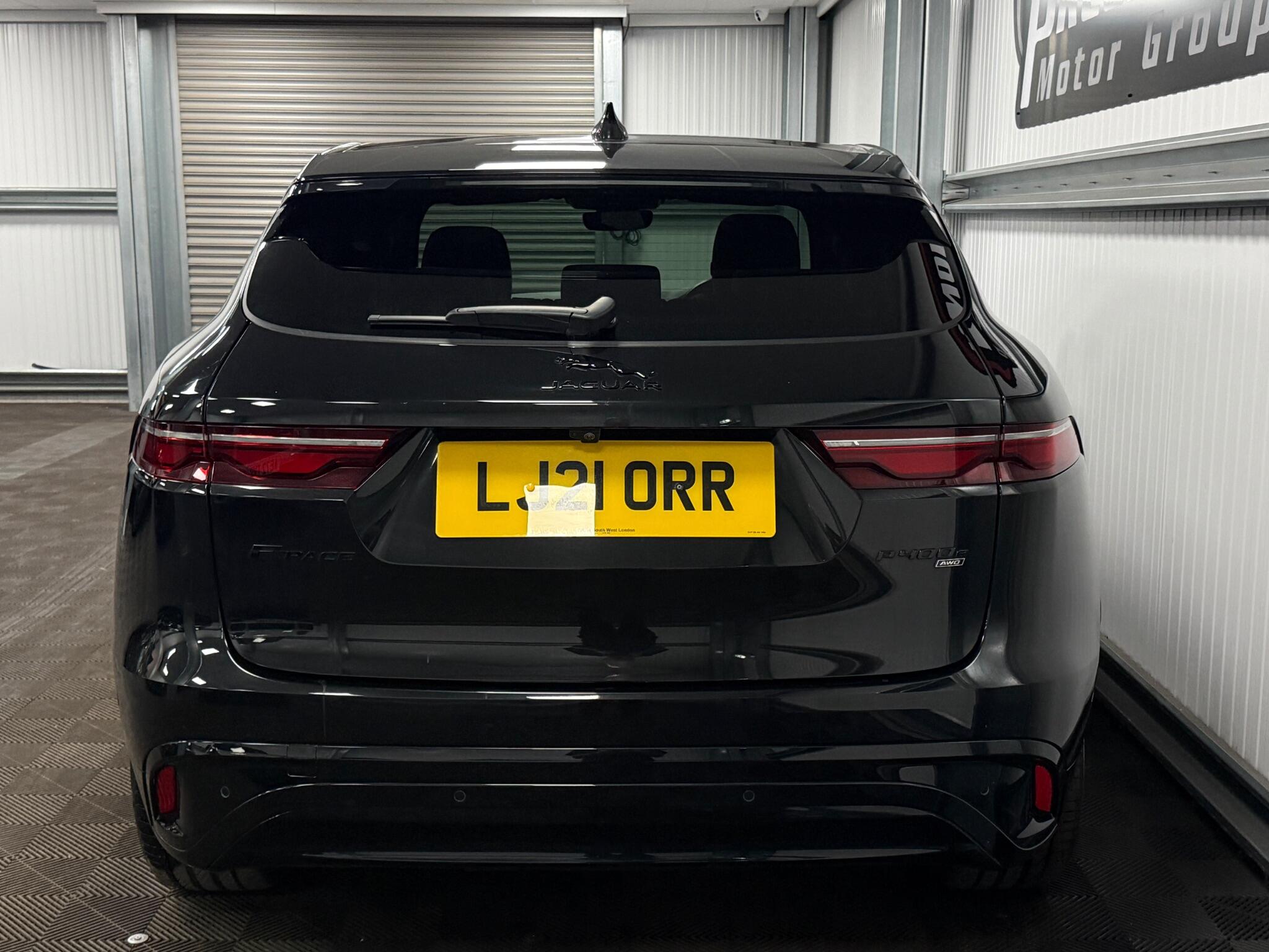 Jaguar F-Pace view 13
