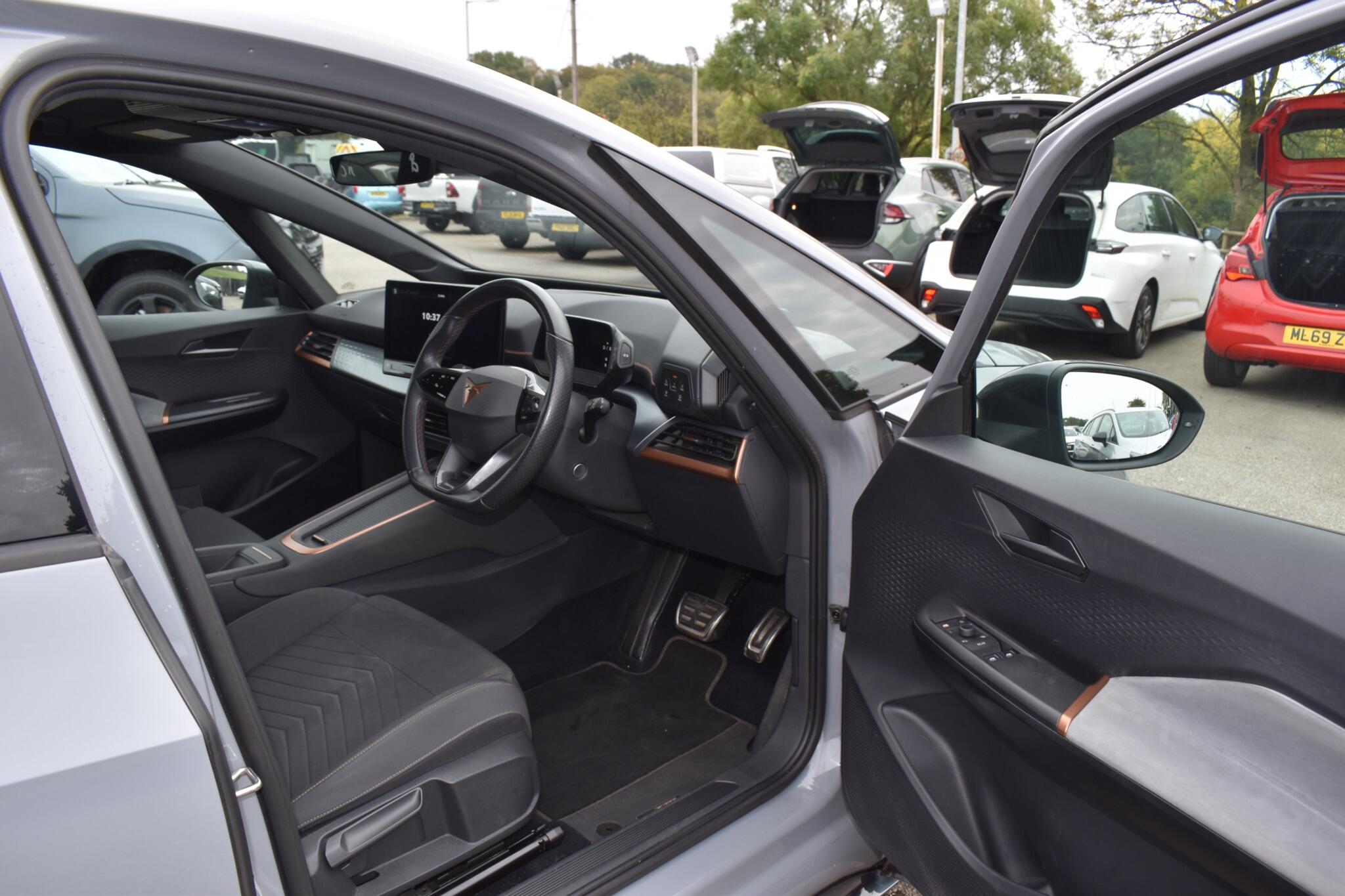Born - 58kWh V2 Auto 5dr - Image 37