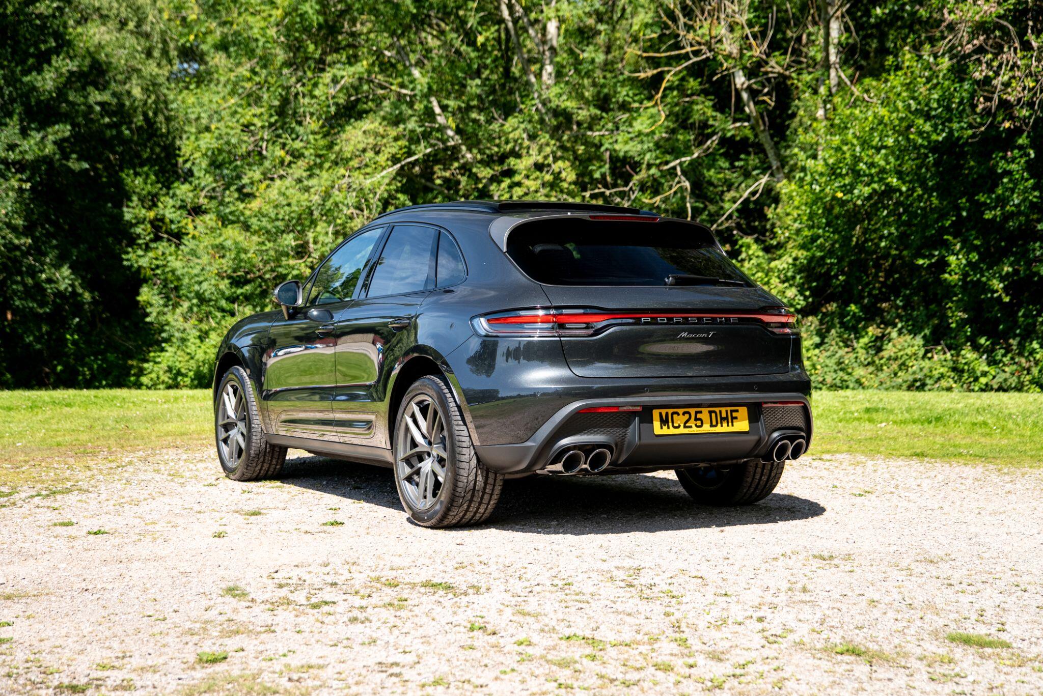 Porsche Macan view 54