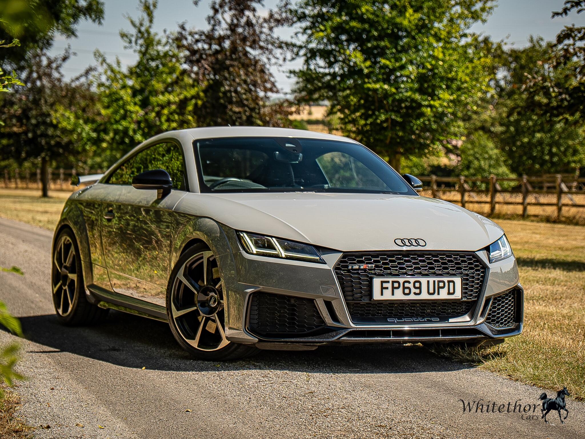 Audi TT RS view 39