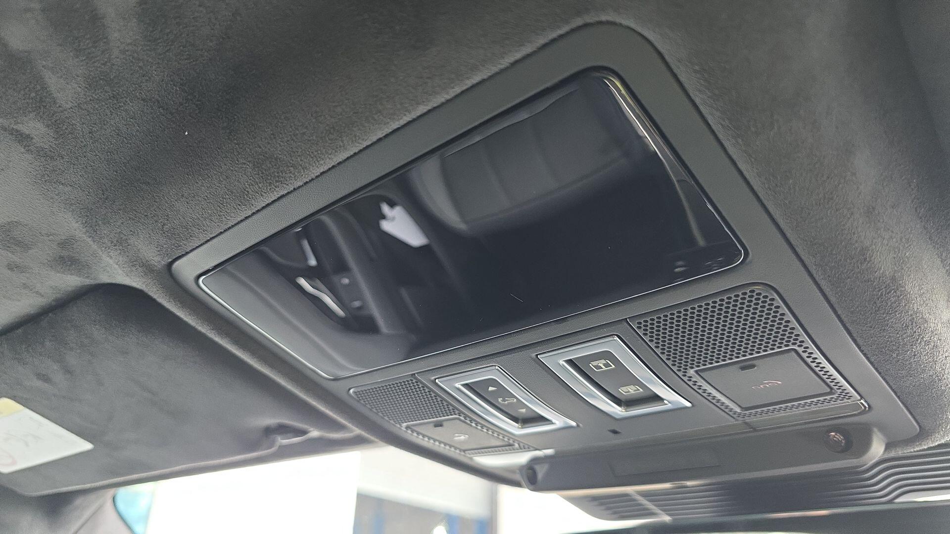 Land Rover Range Rover Evoque view 46