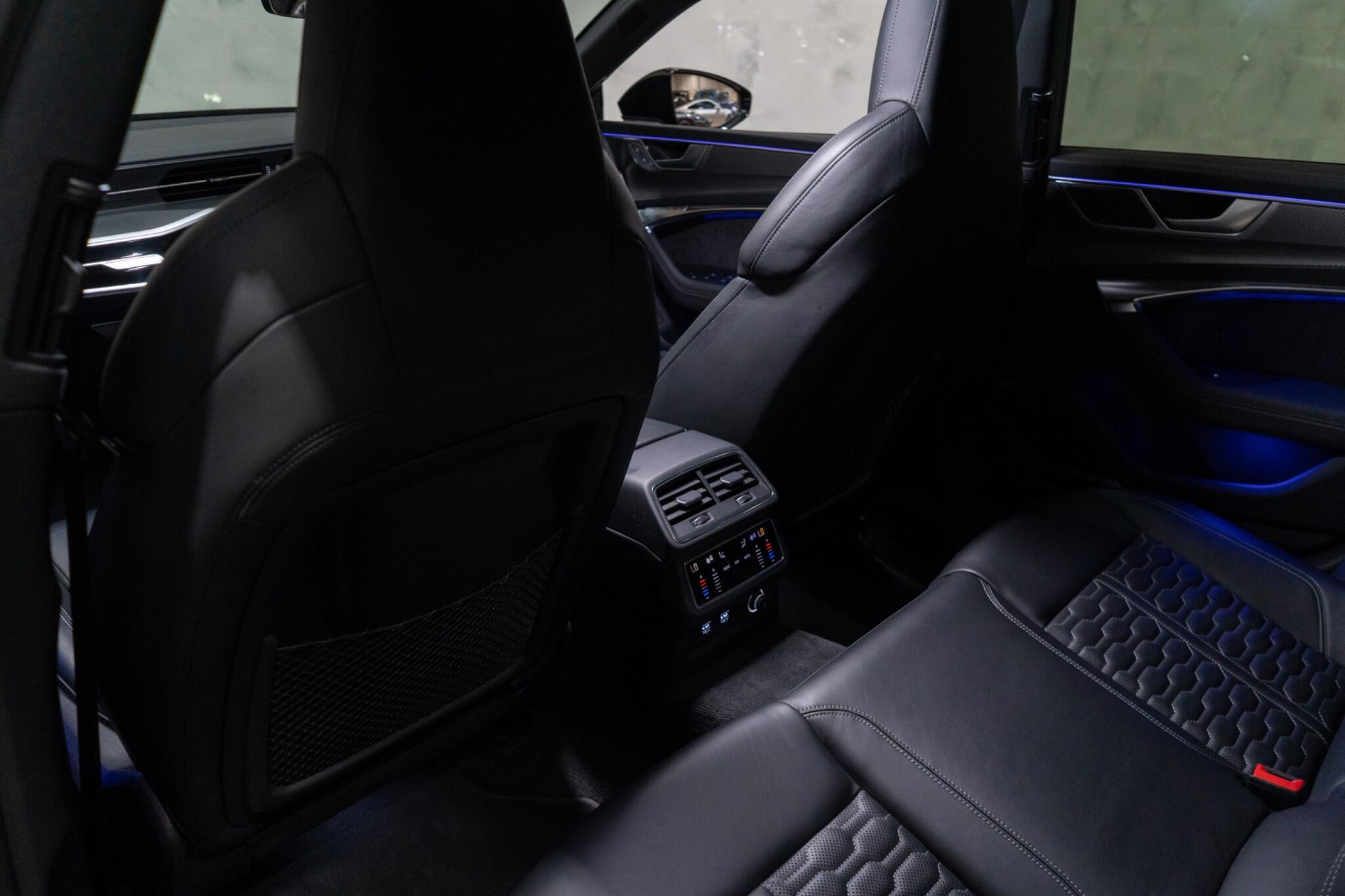Audi RS7 view 15