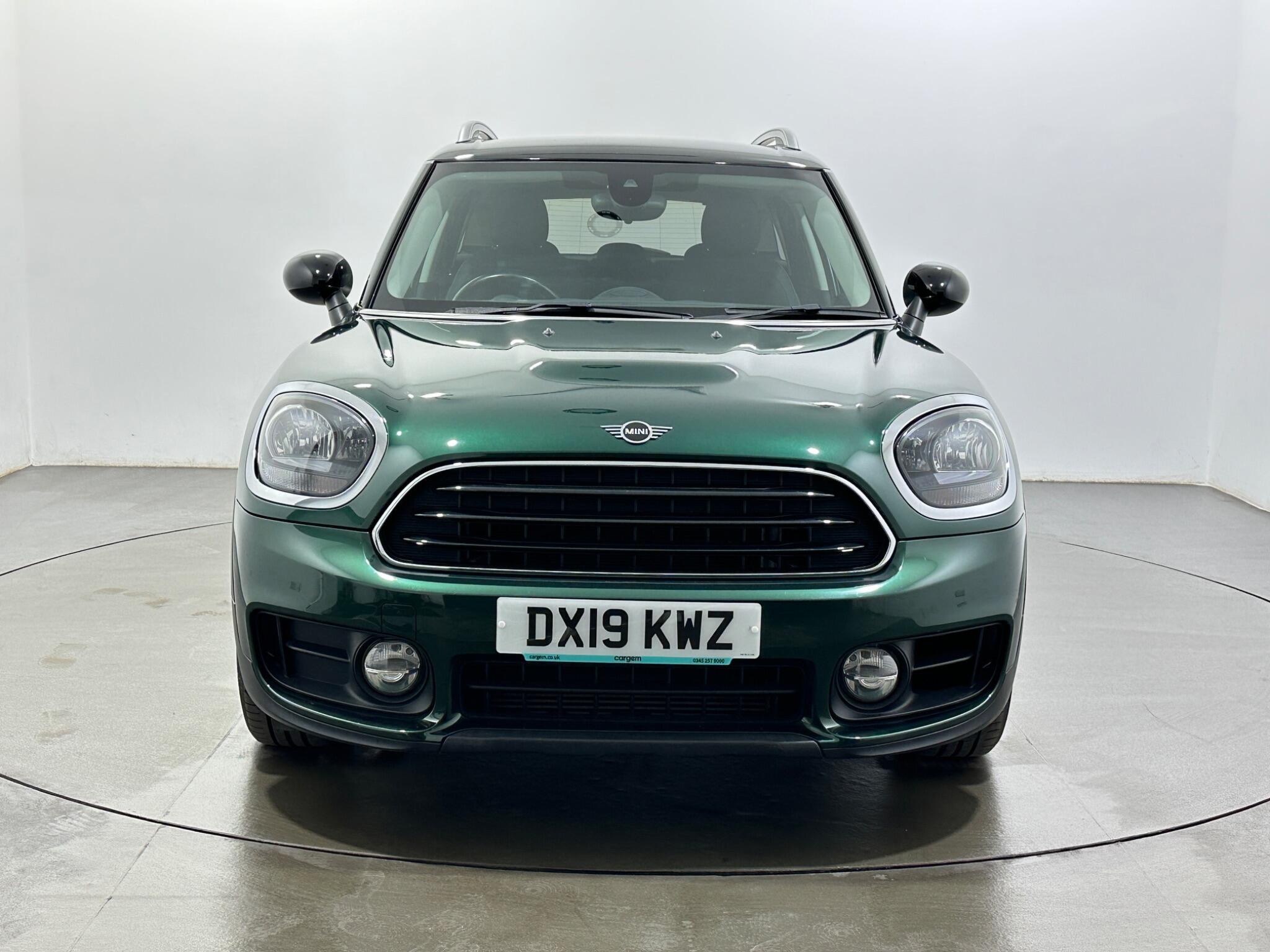 Mini Countryman view 3